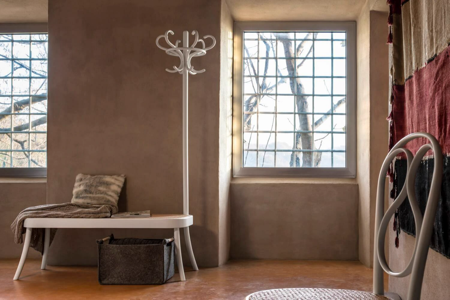 Скамья Coat Rack Bench — Gebruder Thonet Vienna, ткань, фото 3