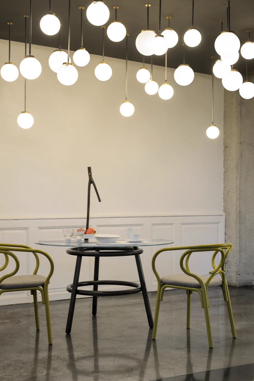 Стол Magistretti 03 02 — Gebruder Thonet Vienna, стекло, фото 5