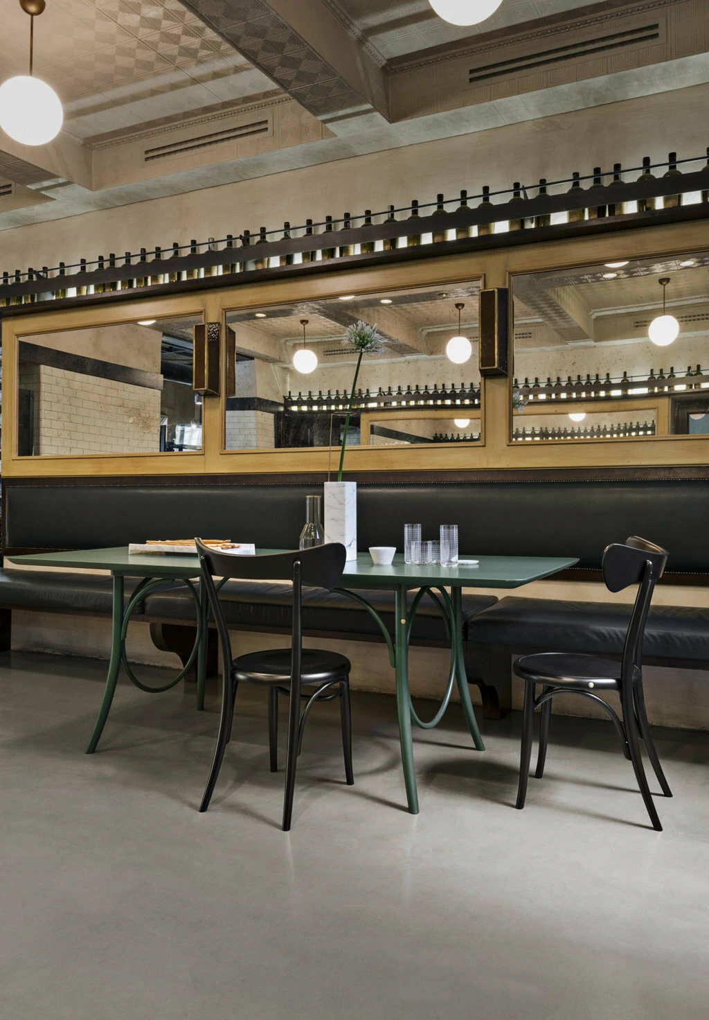 Стол Ring Dining — Gebruder Thonet Vienna, фото 4