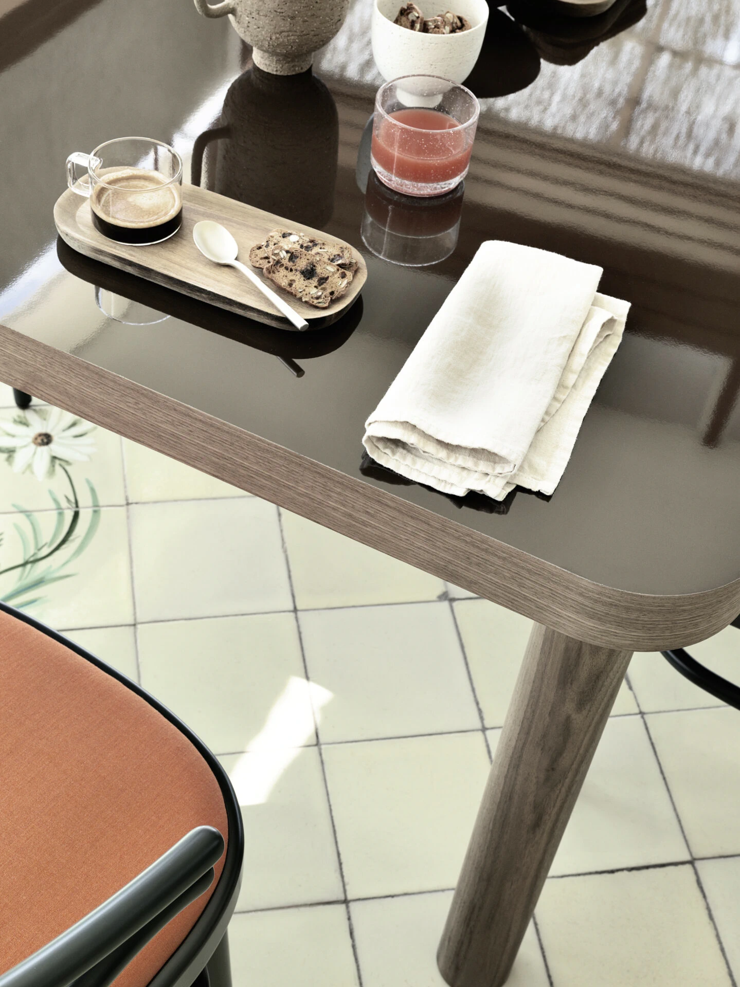 Стол Saule — Gebruder Thonet Vienna, массив дерева, фото 3