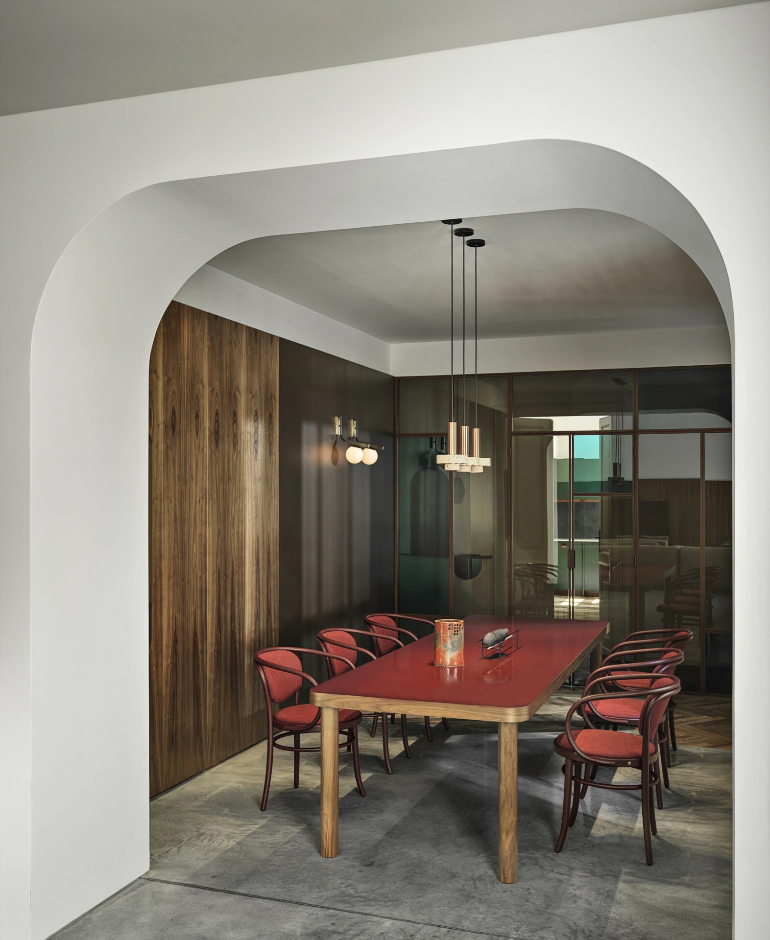 Стол Saule — Gebruder Thonet Vienna, массив дерева, фото 5