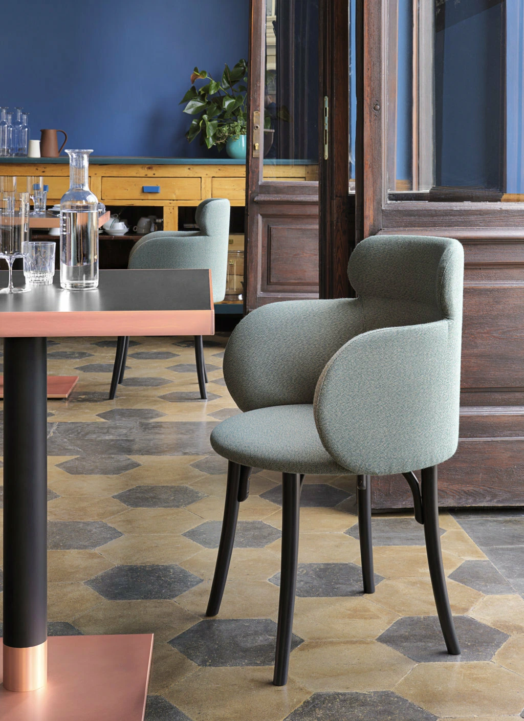Стол Sherry — Gebruder Thonet Vienna, фото 3