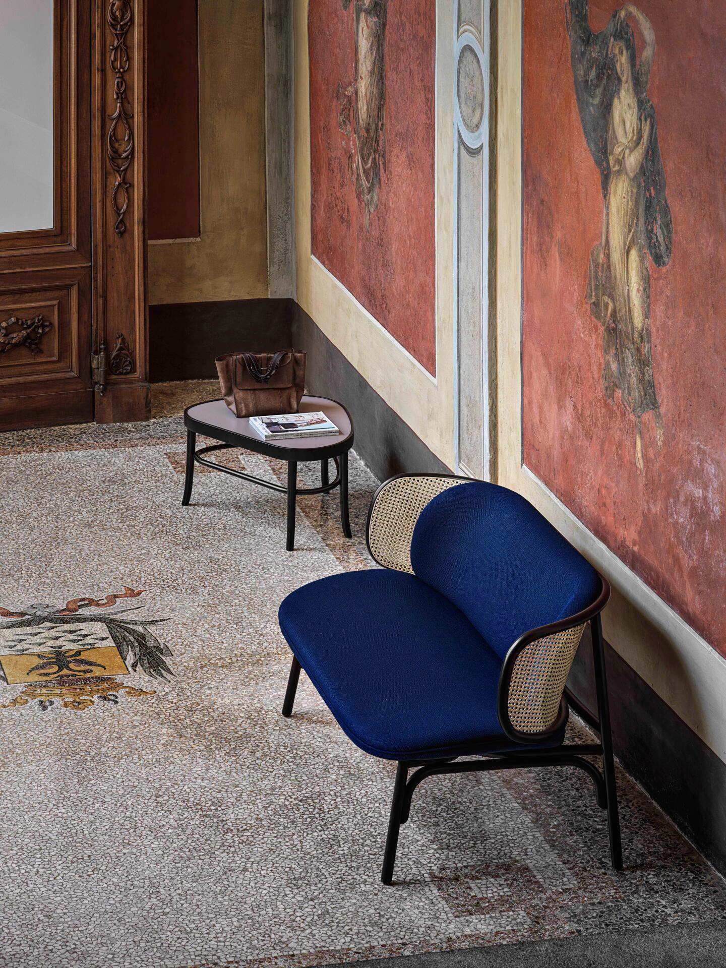 Диван Suzenne — Gebruder Thonet Vienna, ткань, фото 3