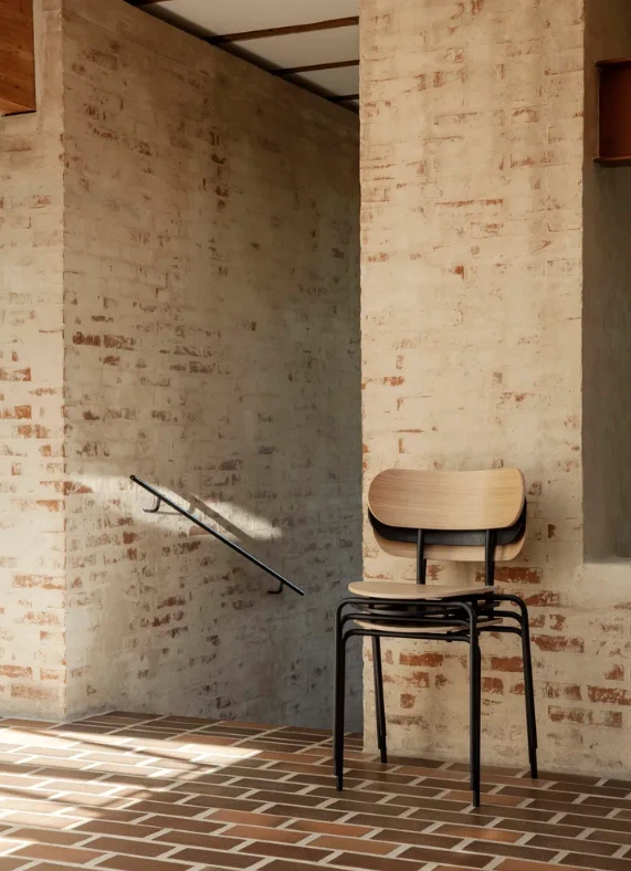 Стул Coco Dining Chair — Gubi, бархат, фото 3