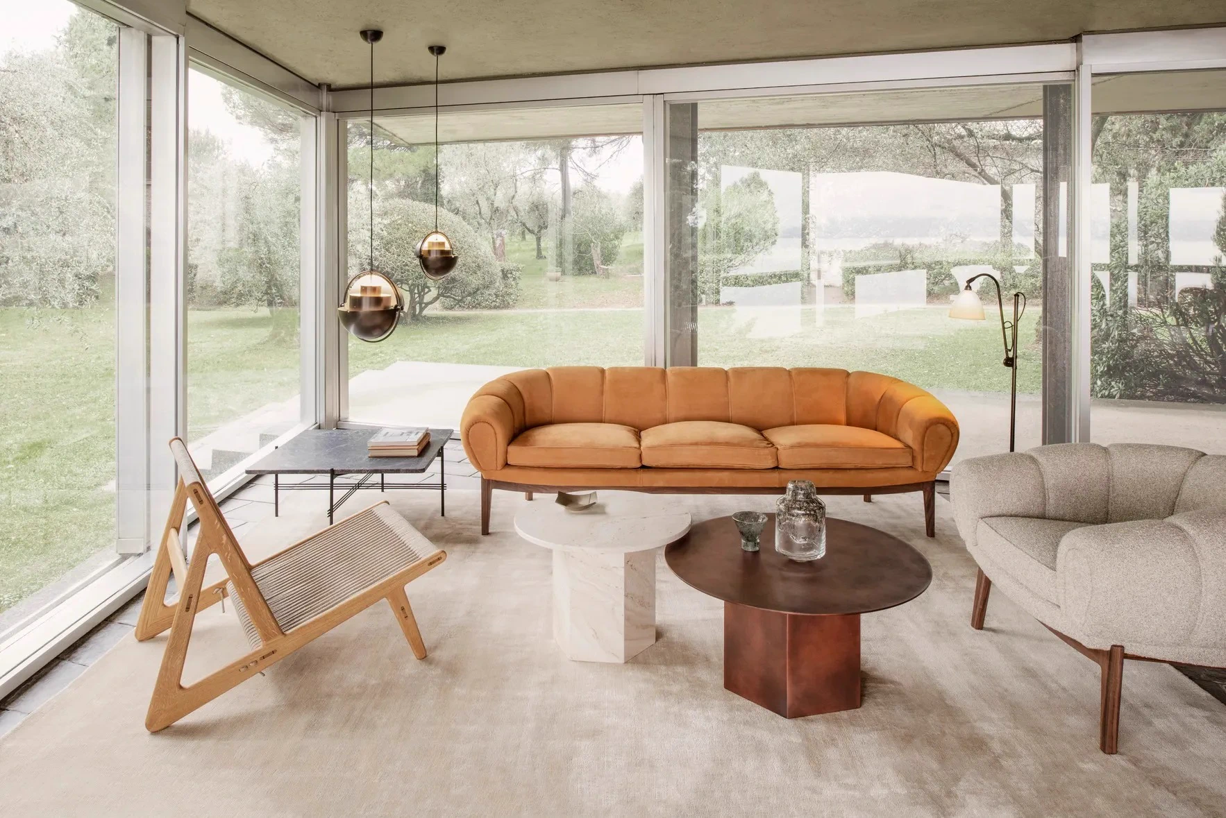 Диван Croissant Sofa — Gubi, кожа, фото 2