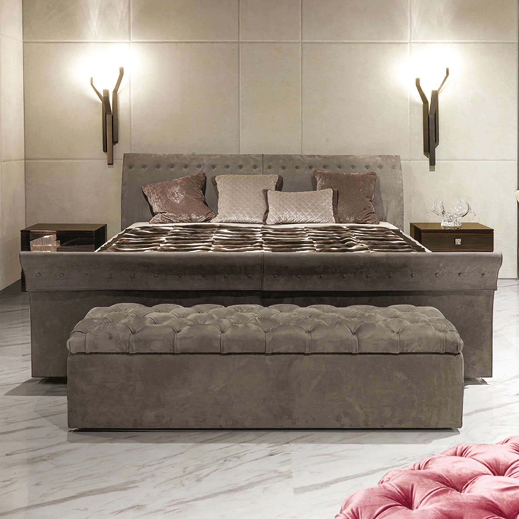 Кровать ар деко с изножьем Charme — Longhi, текстиль