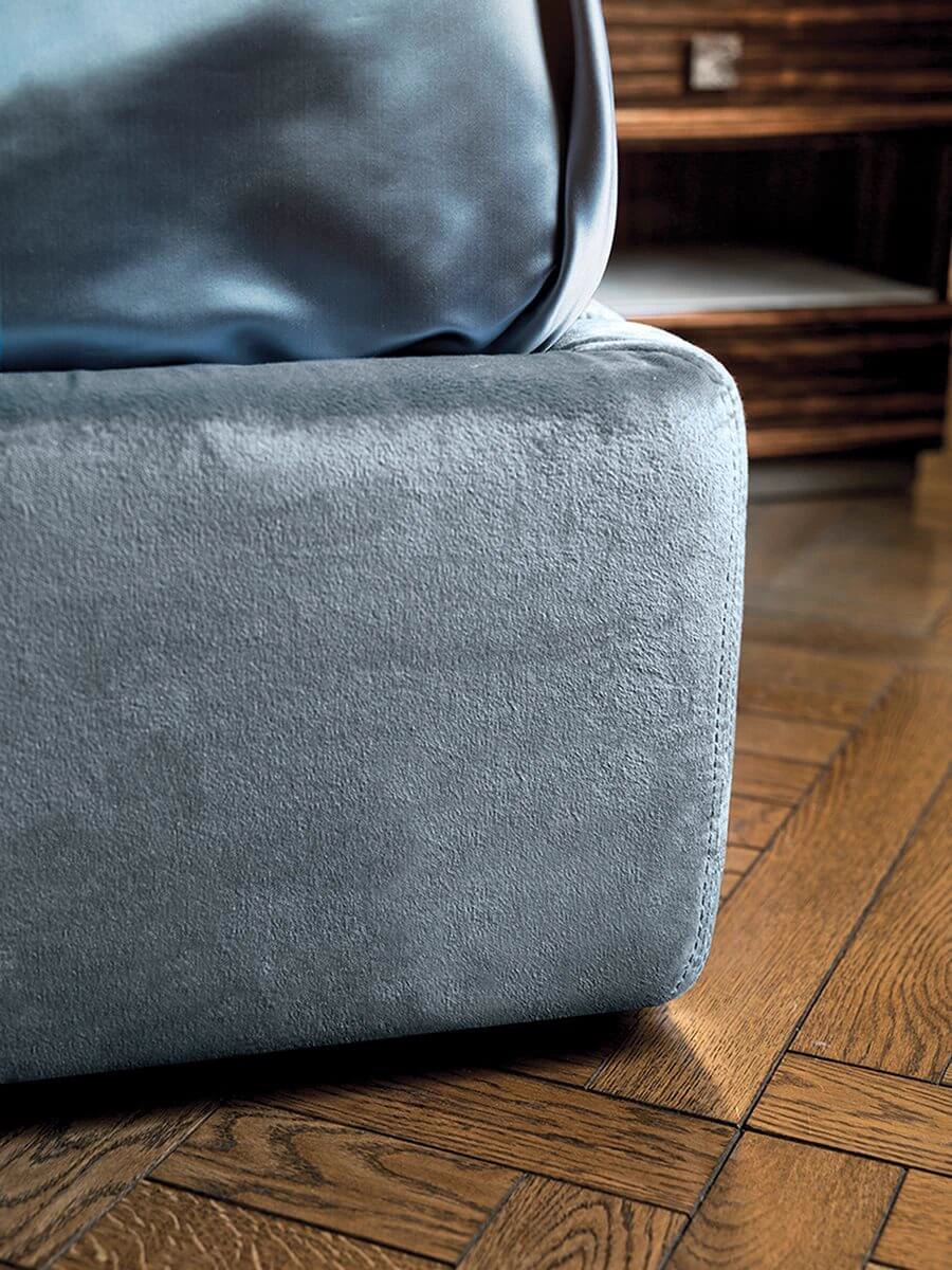 Стеганая кровать Grace Bed — Longhi, кожа, фото 4