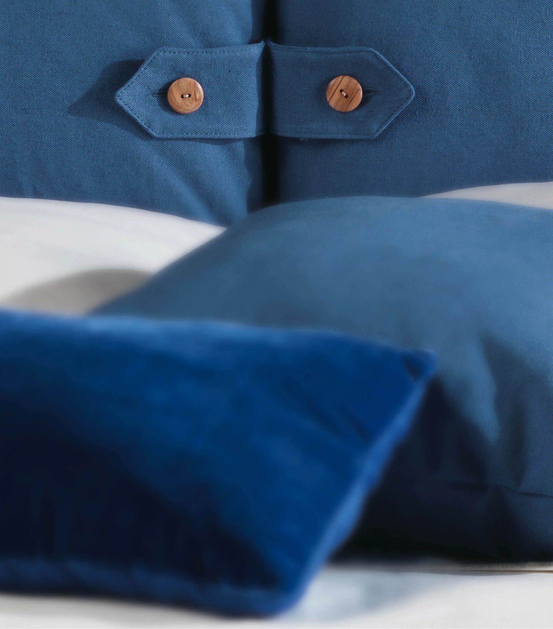 Каркас и наполнение: пенополиуретан. Современный дизайн Кровать Marianne — Milano Bedding, ткань, фото 2
