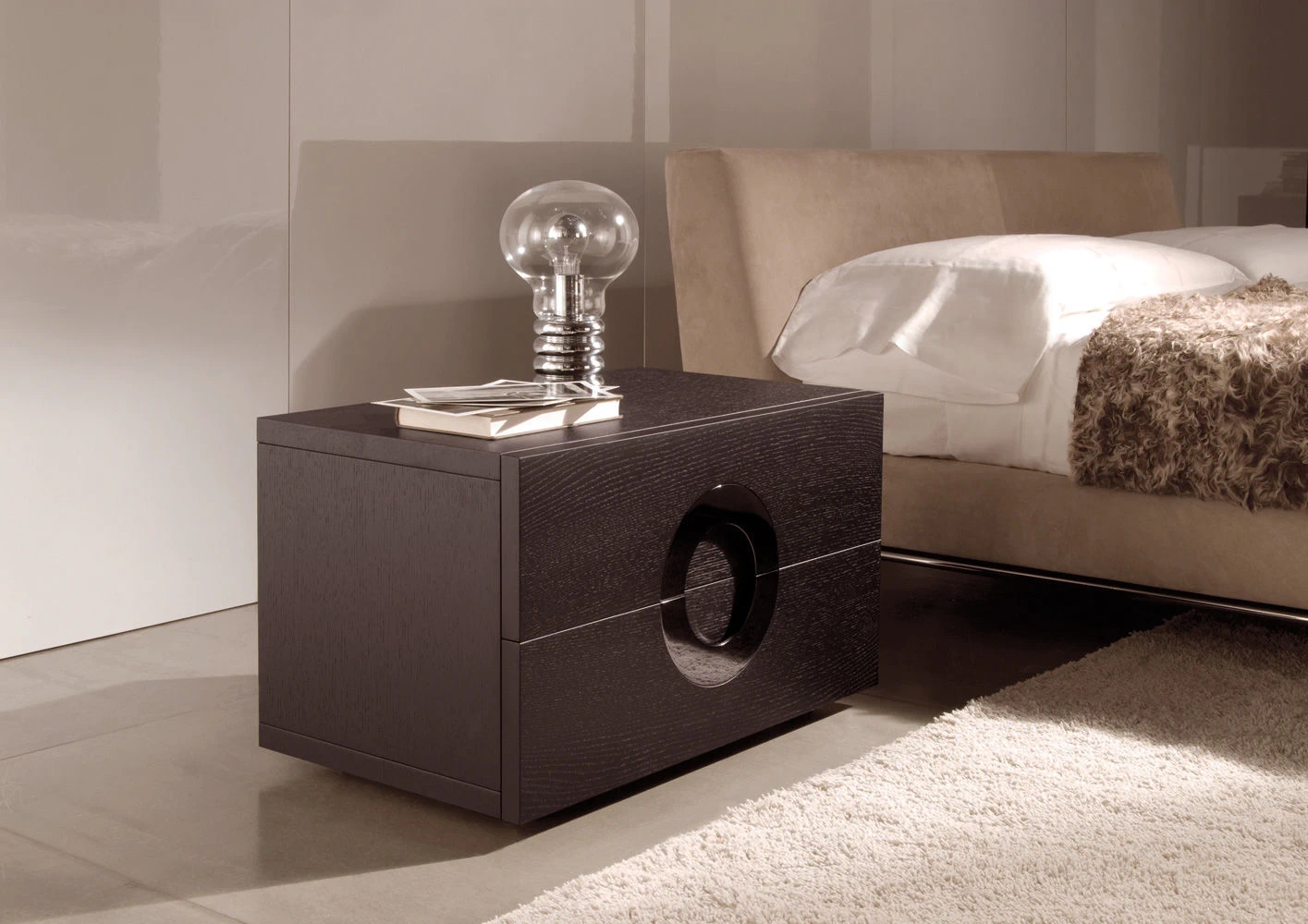 Прикроватная тумбочка Archipenko "Night Storage Unit" — Minotti, дерево, фото 2