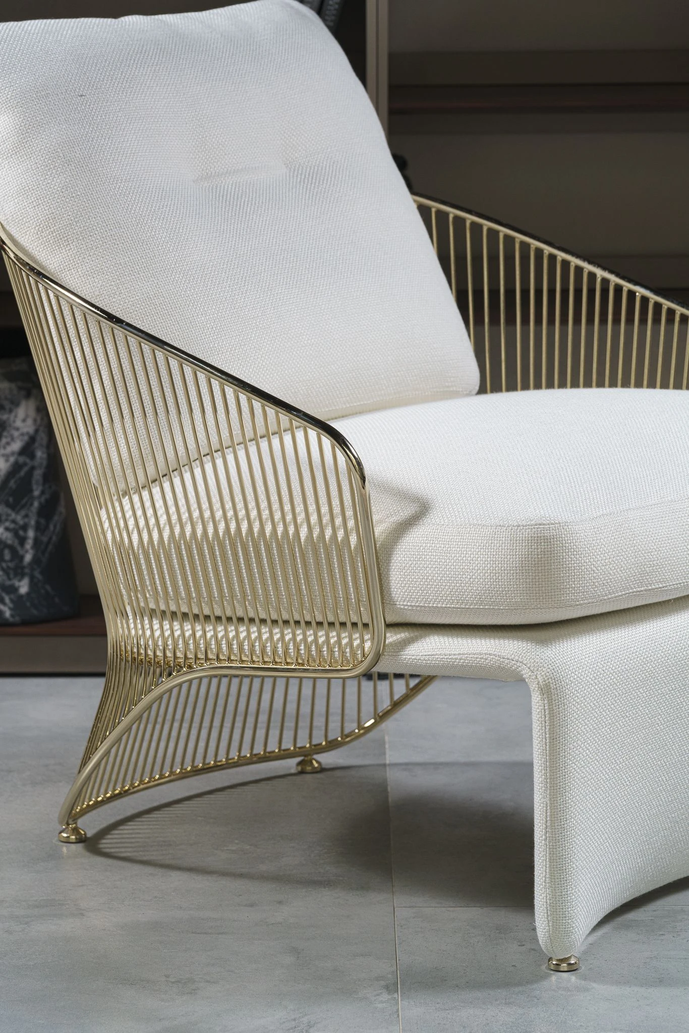 Кресло Colette Space Bianco — Minotti, кожа, фото 2