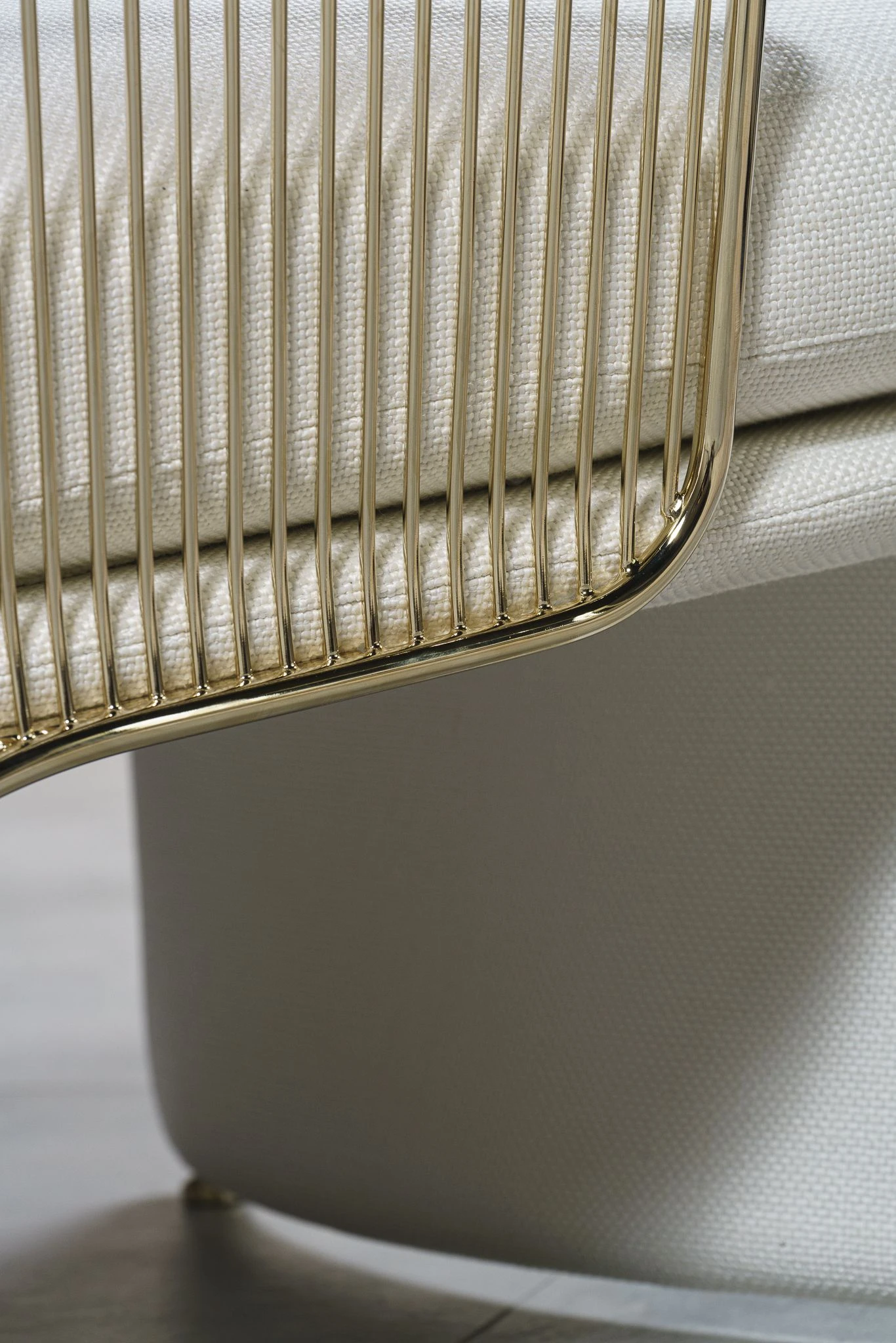 Кресло Colette Space Bianco — Minotti, кожа, фото 4