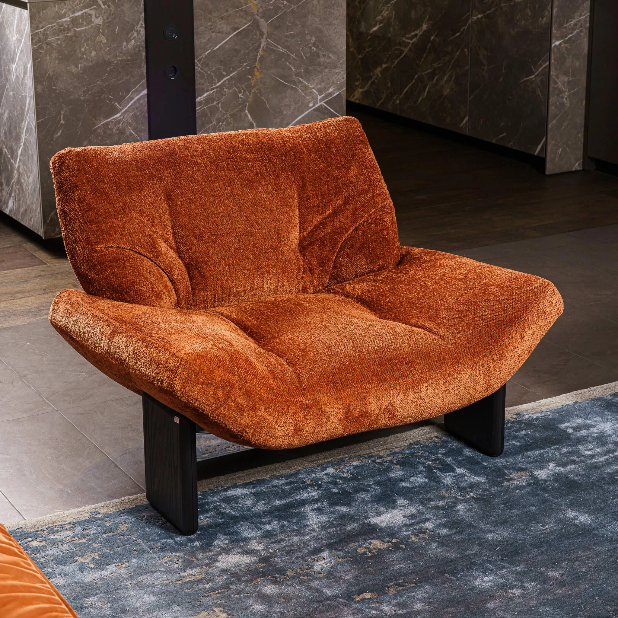 Кресло Emmi Teddy rame — Minotti, кожа