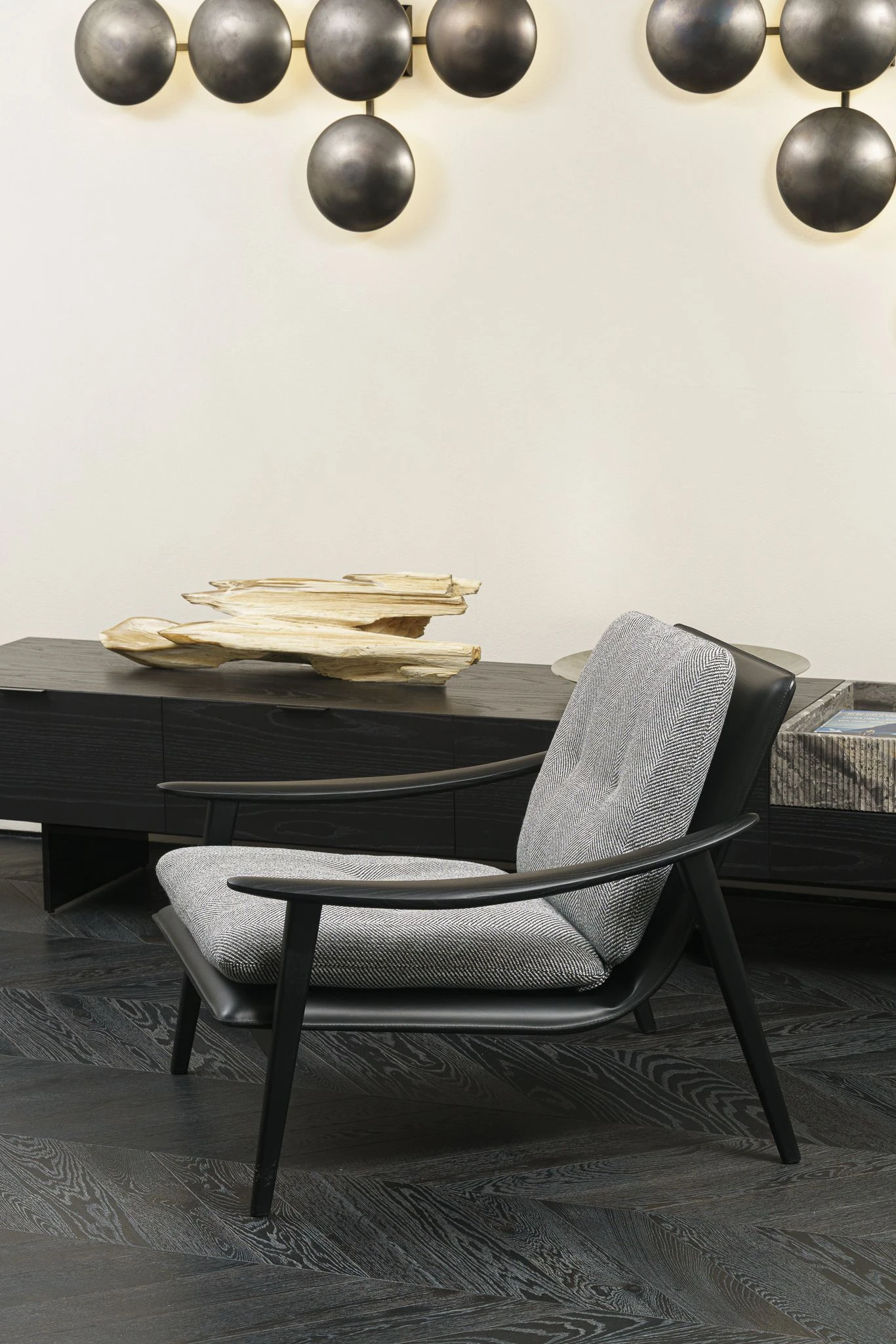 Кресло Fynn Twill lafge Grafite — Minotti, кожа, фото 5