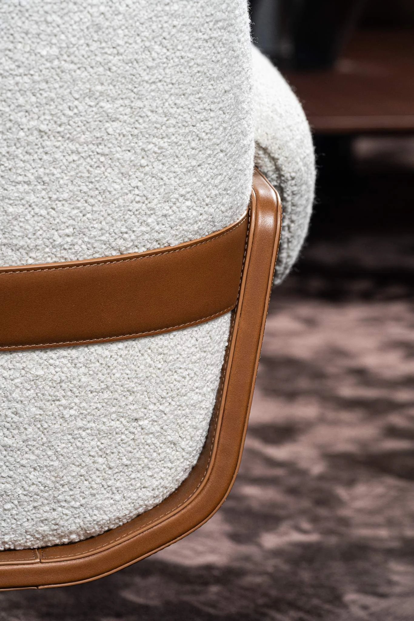 Кресло Laurel Leather — Minotti, кожа, фото 6