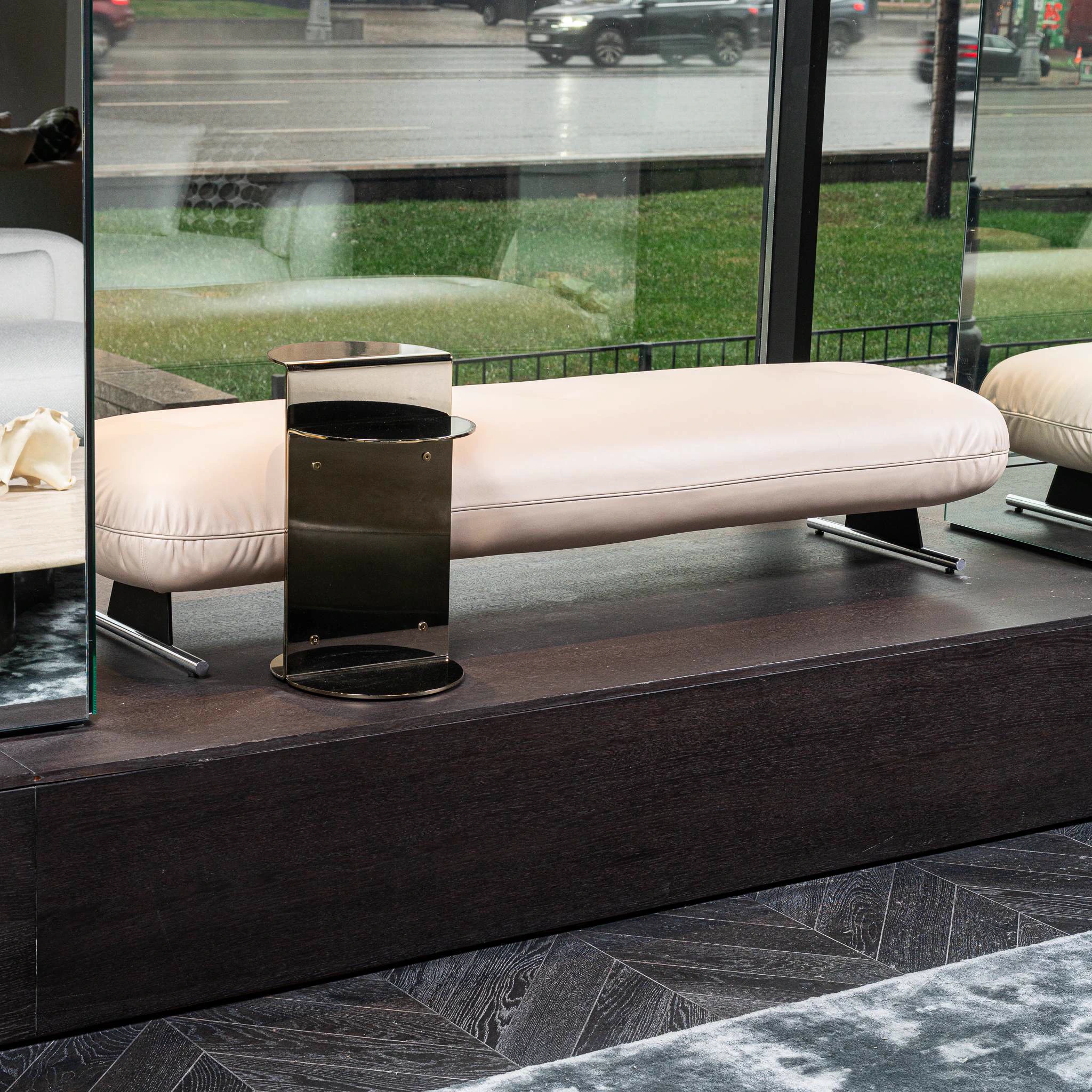 Банкетка Libra Leather Carmel Avorio — Minotti, кожа, фото 4
