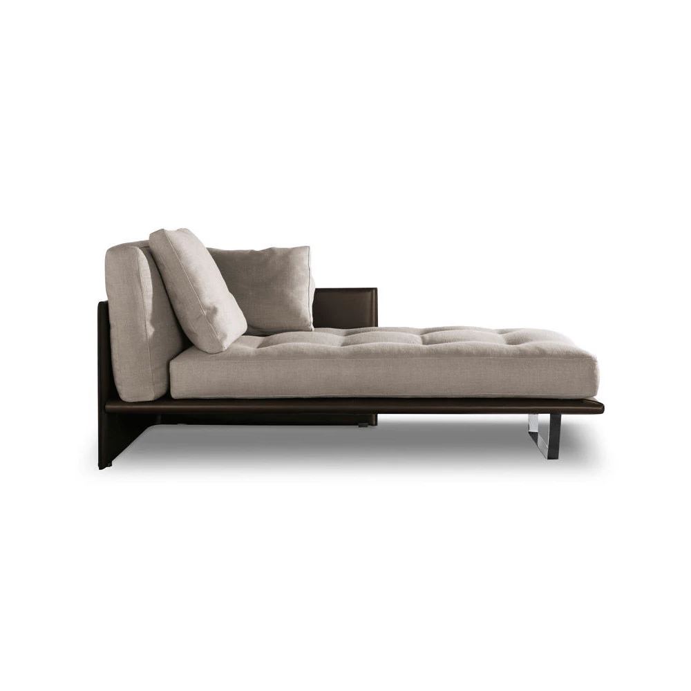 Каркас и наполнение: металл. Современный дизайн Диван Luggage "Chaise-Longue" — Minotti, кожа