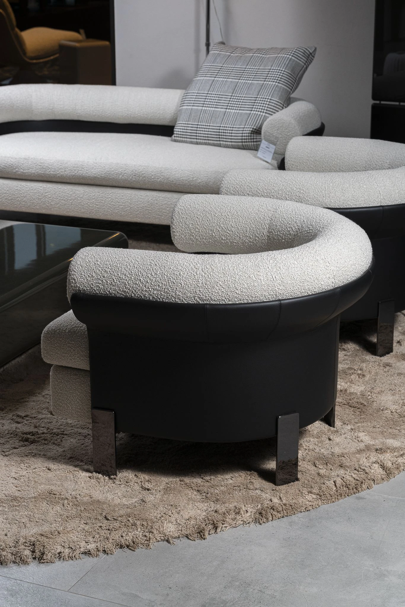 Кресло Mattia Lounge — Minotti, кожа, фото 5