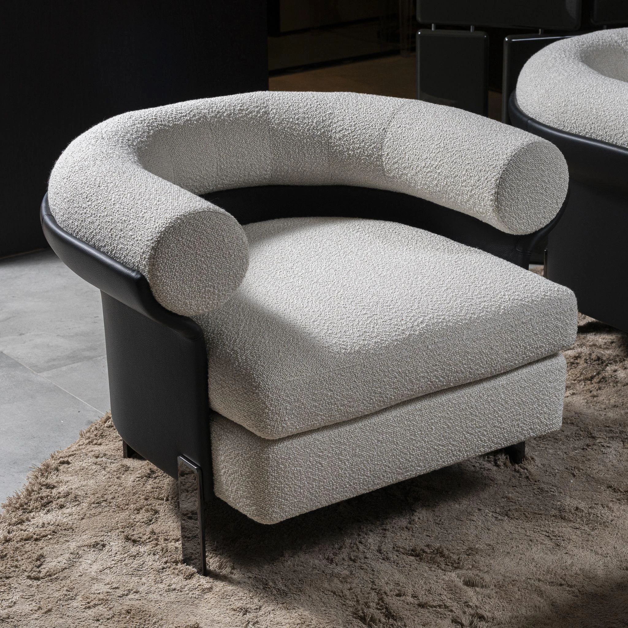 Кресло Mattia Lounge — Minotti, кожа