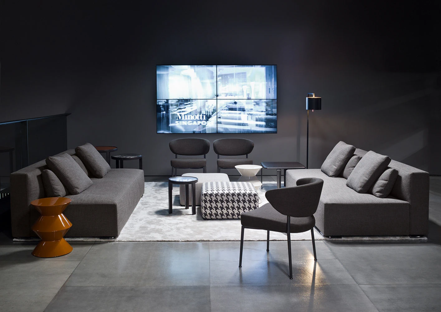 Стул Mills "Low" — Minotti, кожа, фото 2