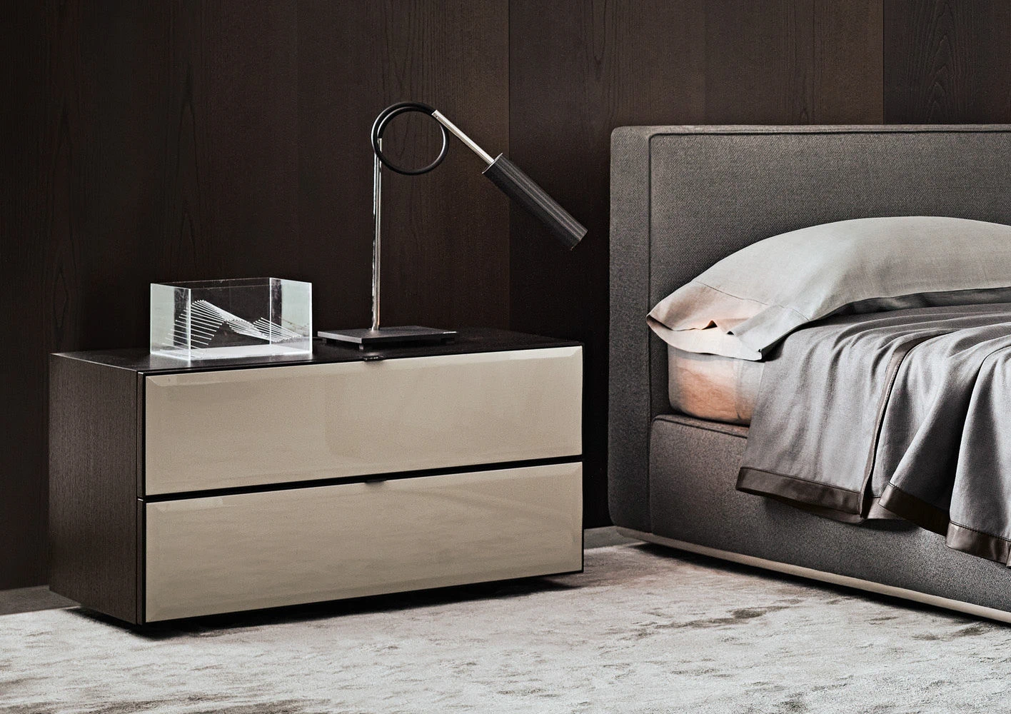 Прикроватная тумбочка Morrison "Night Storage Unit" — Minotti, кожа, фото 3