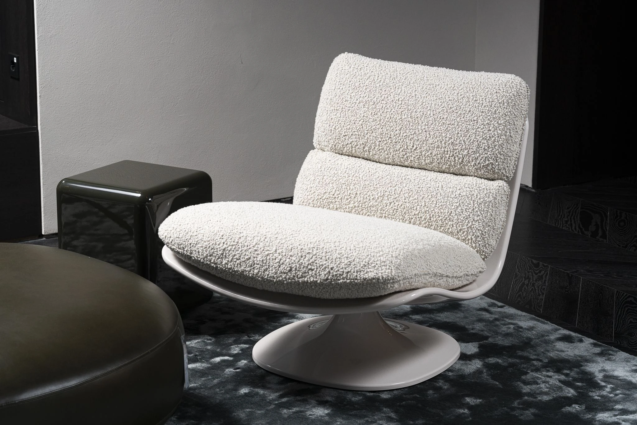 Кресло Pattie Sabbia/Warm grey — Minotti, кожа, фото 2