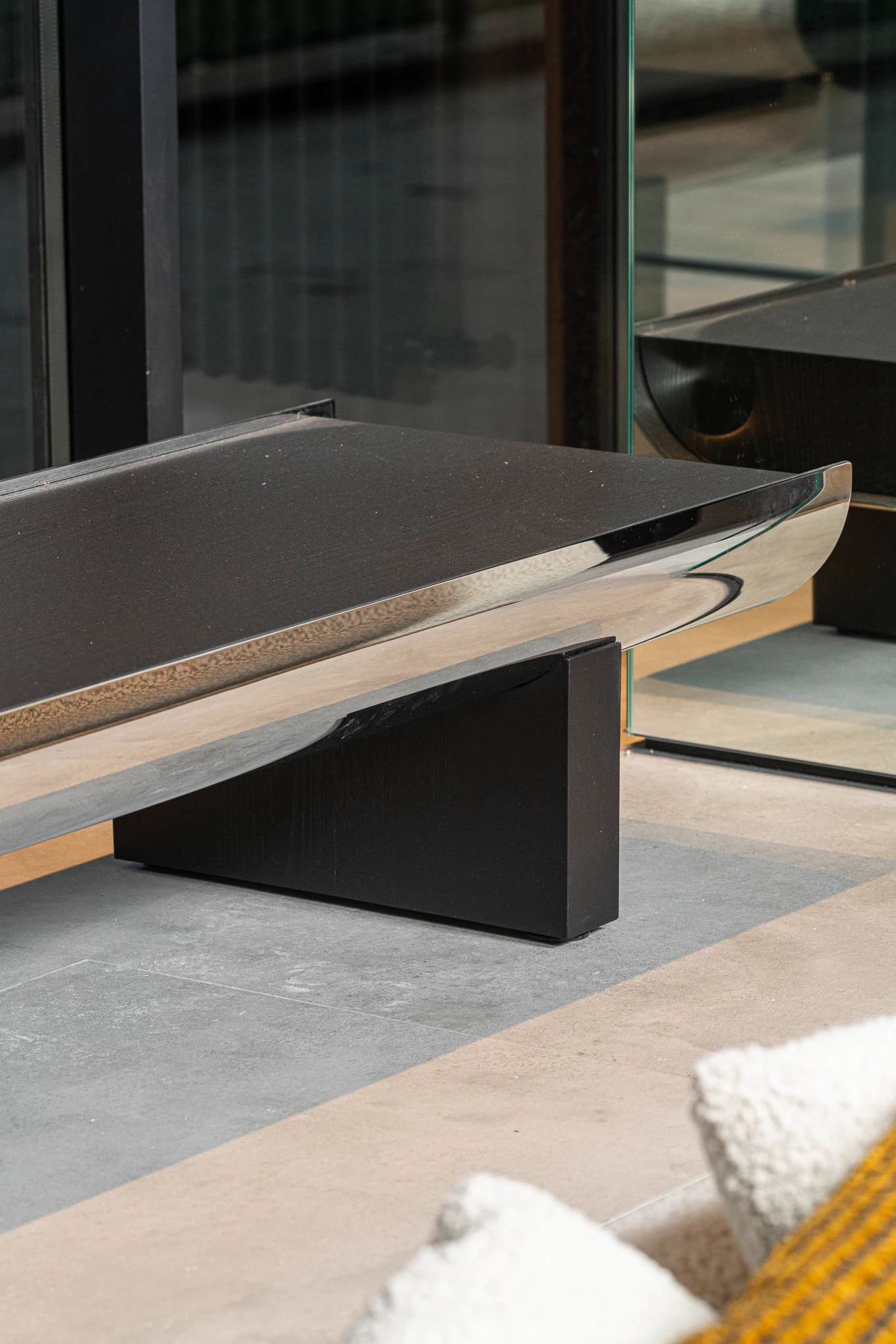 Банкетка Pilotis Chrome/Nero — Minotti, кожа, фото 5