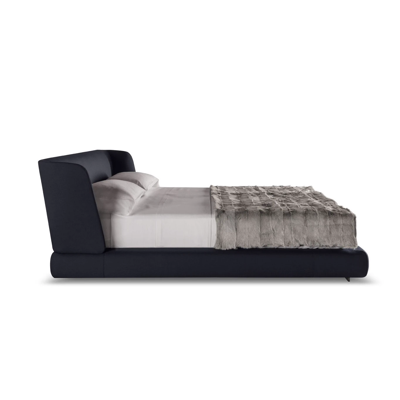 Кровать Reeves Bed — Minotti, кожа