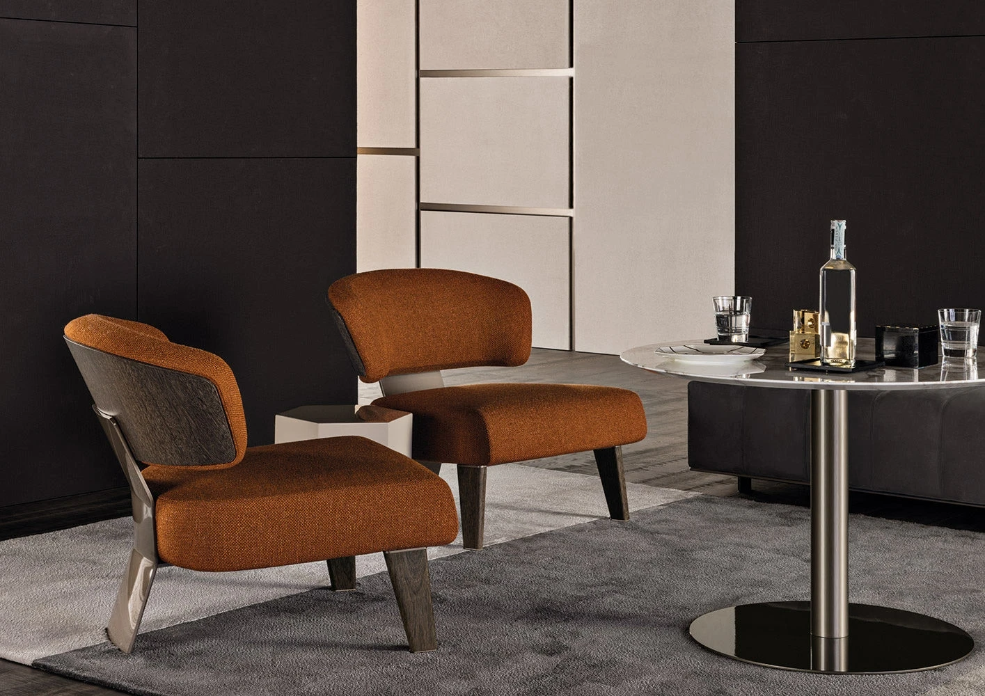 Кресло Reeves "Wood" — Minotti, кожа, фото 2