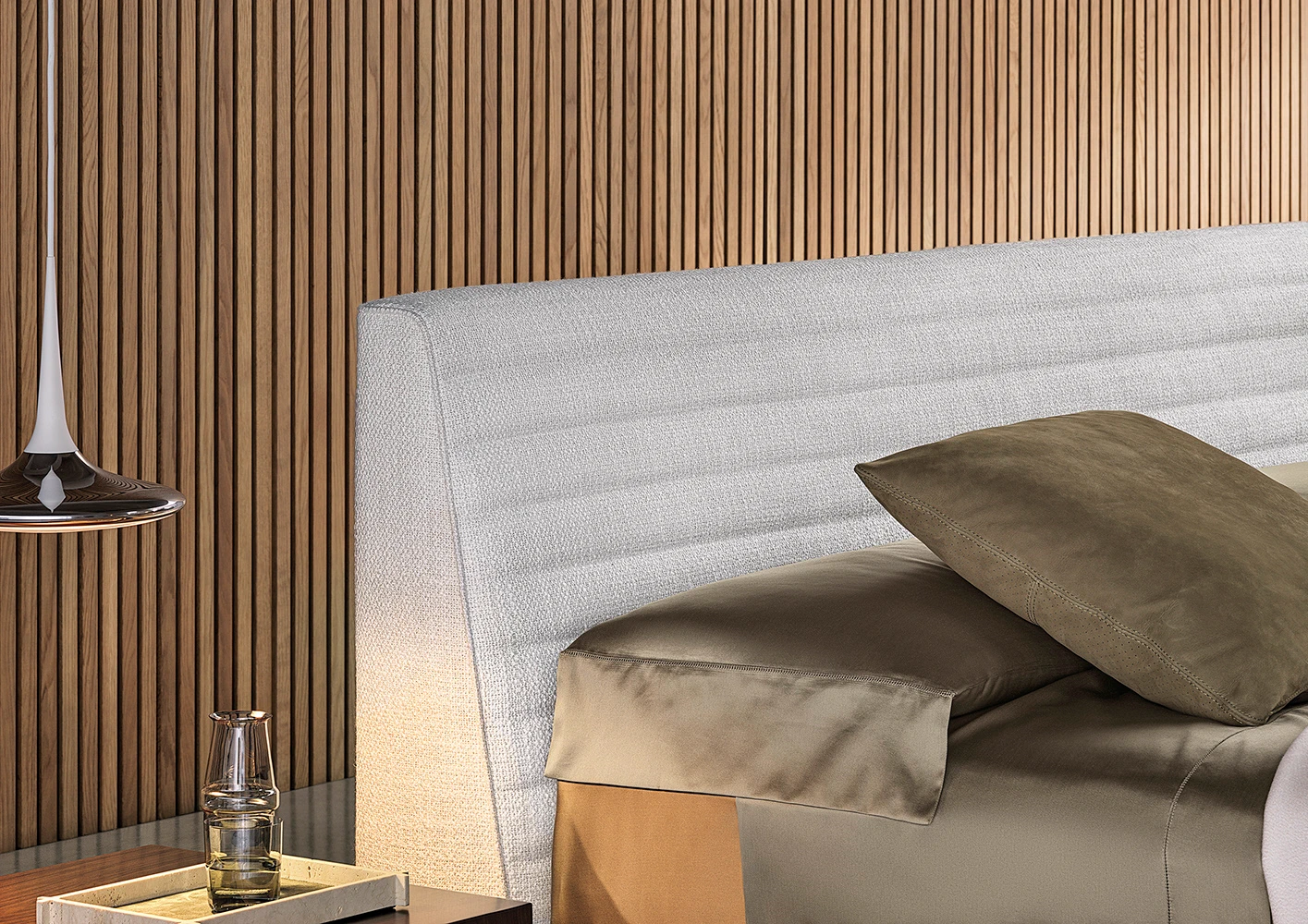 Кровать Roger Bed — Minotti, кожа, фото 3