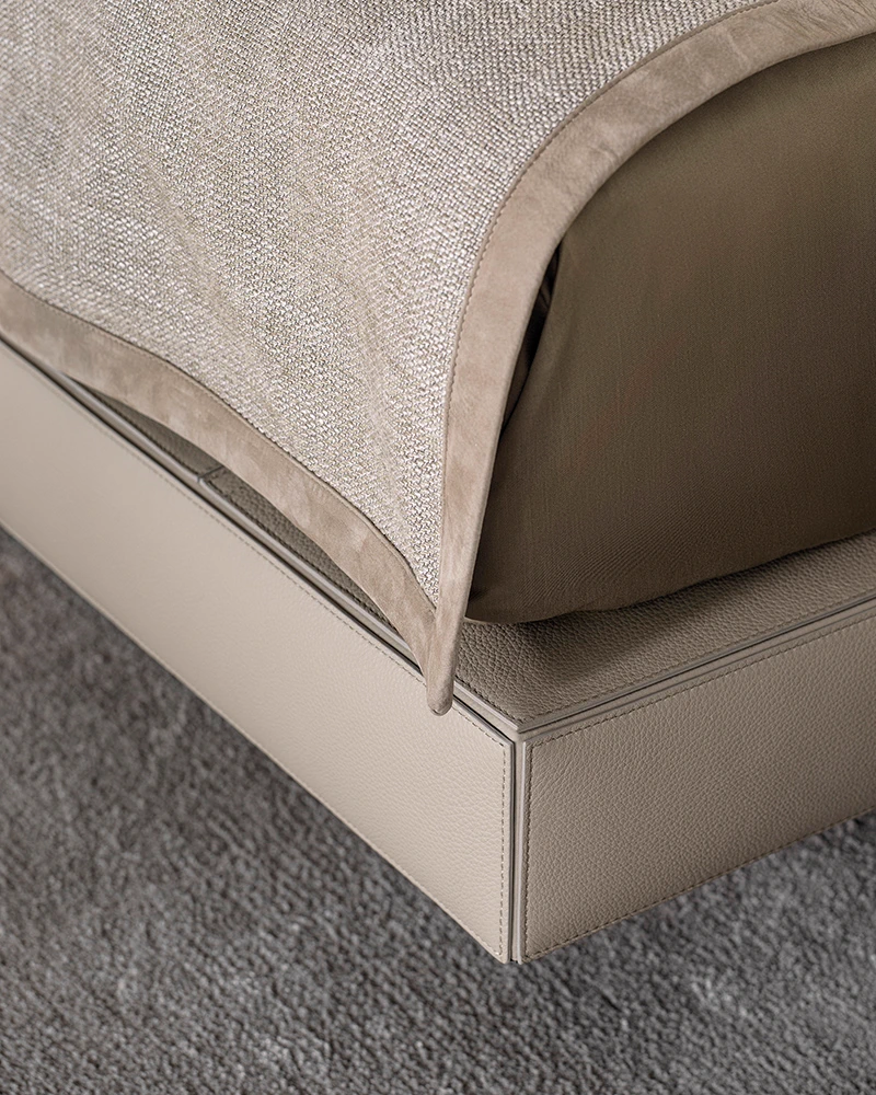 Кровать Roger Bed — Minotti, кожа, фото 4