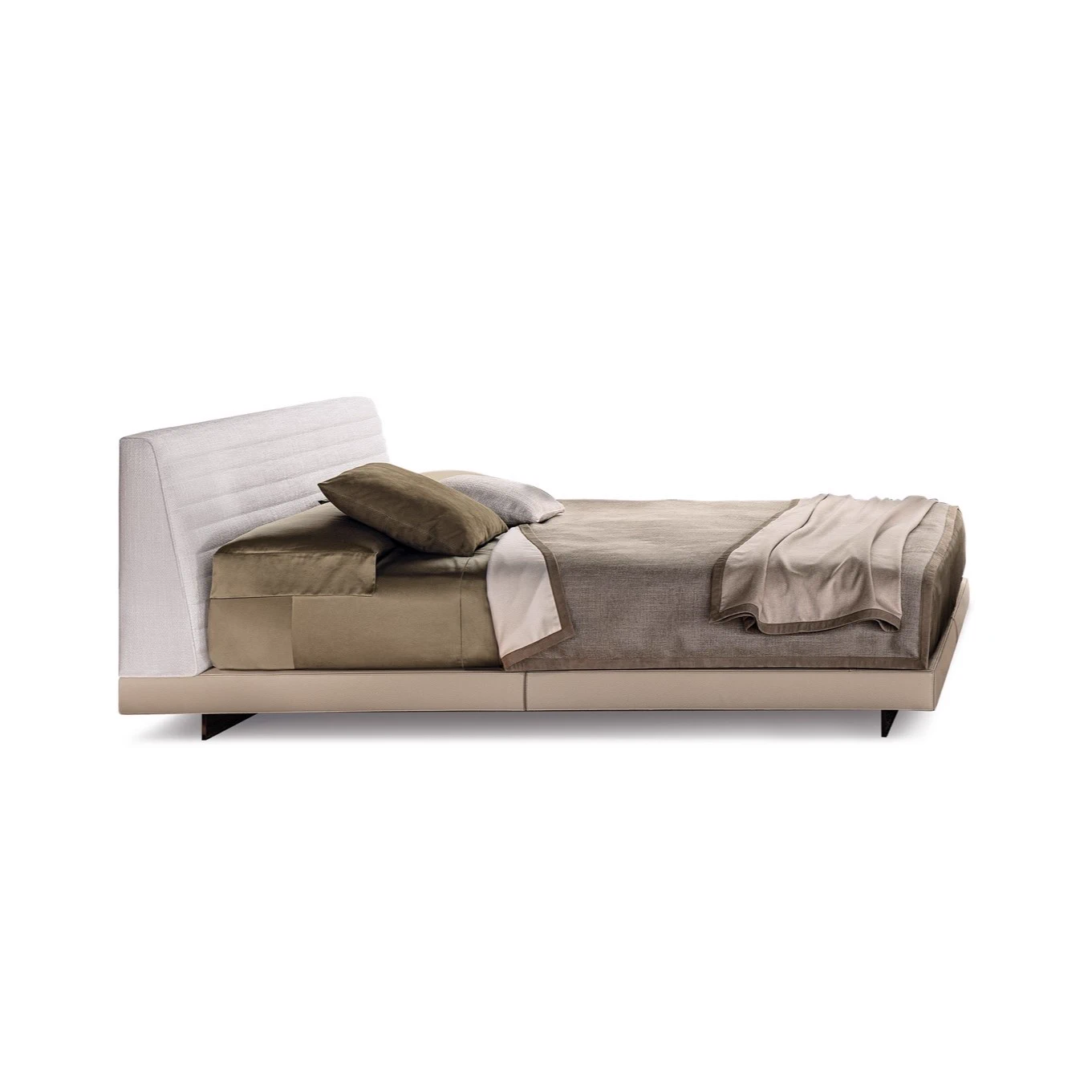 Кровать Roger Bed — Minotti, кожа