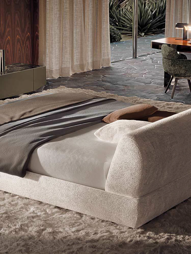 Каркас и наполнение: металл. Современный дизайн Кровать Supermoon Bed — Minotti, кожа, фото 4