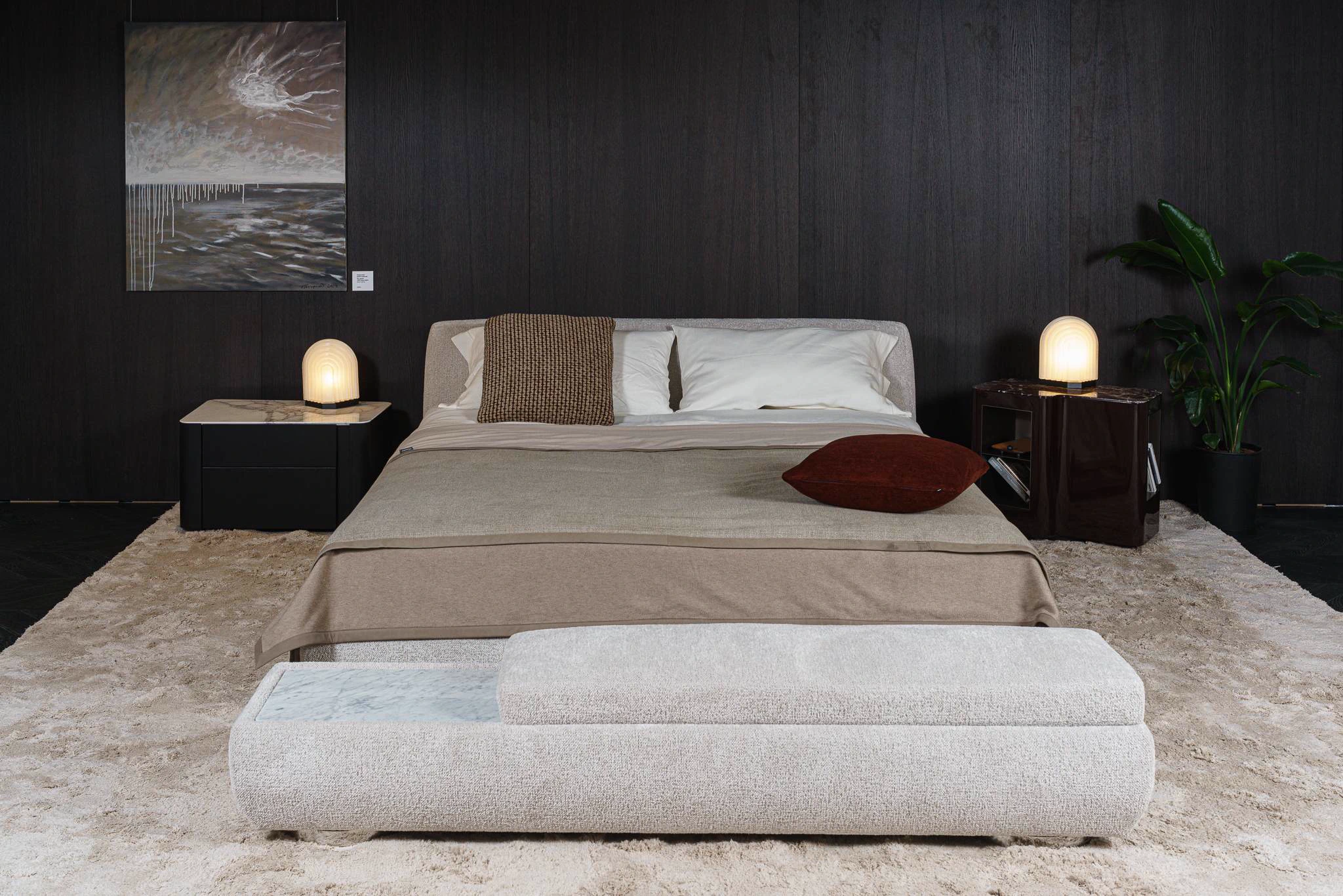Кровать Supermoon Teddy Sabbia — Minotti, кожа, фото 6