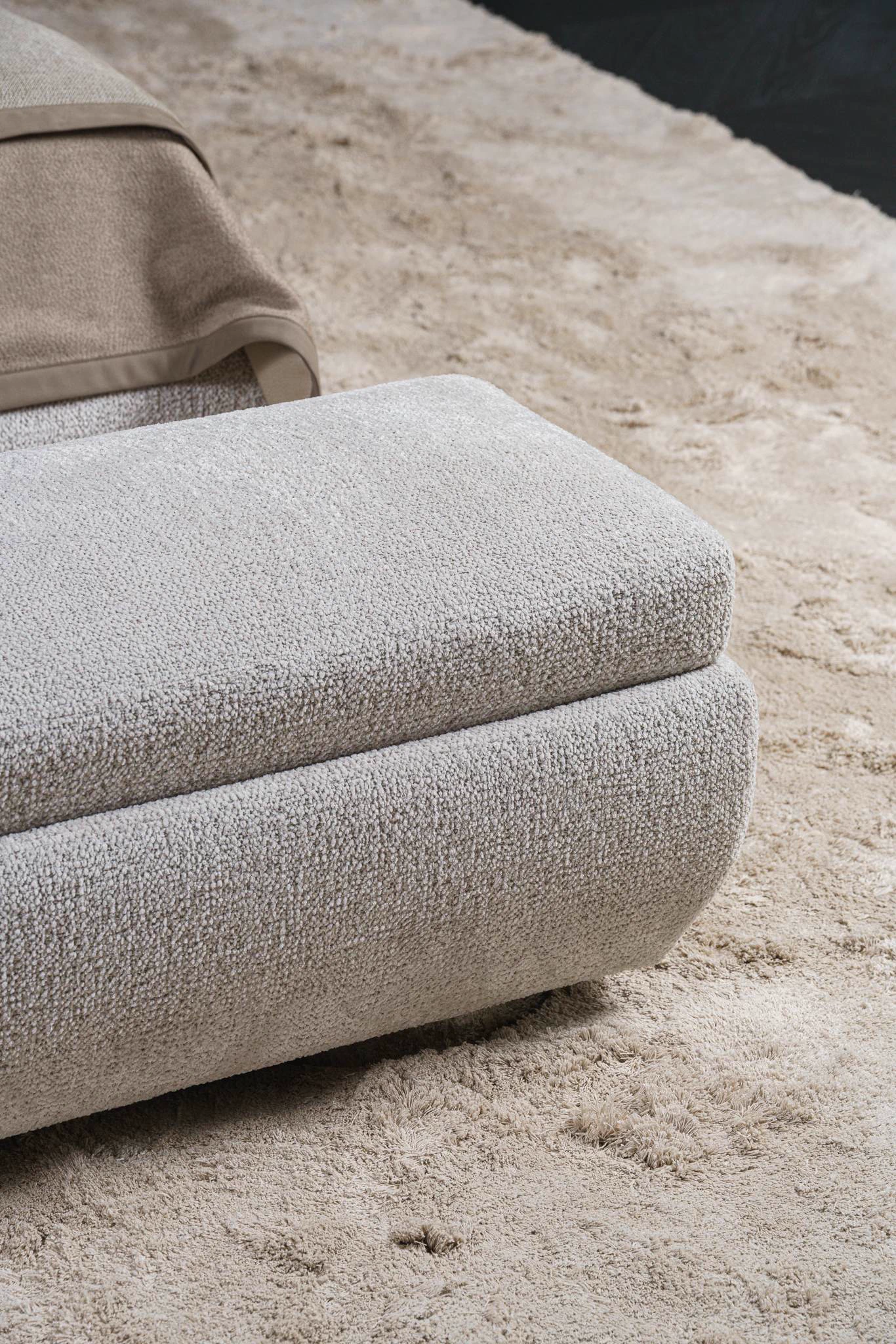 Банкетка Supermoon Teddy Sabbia — Minotti, ткань, фото 5