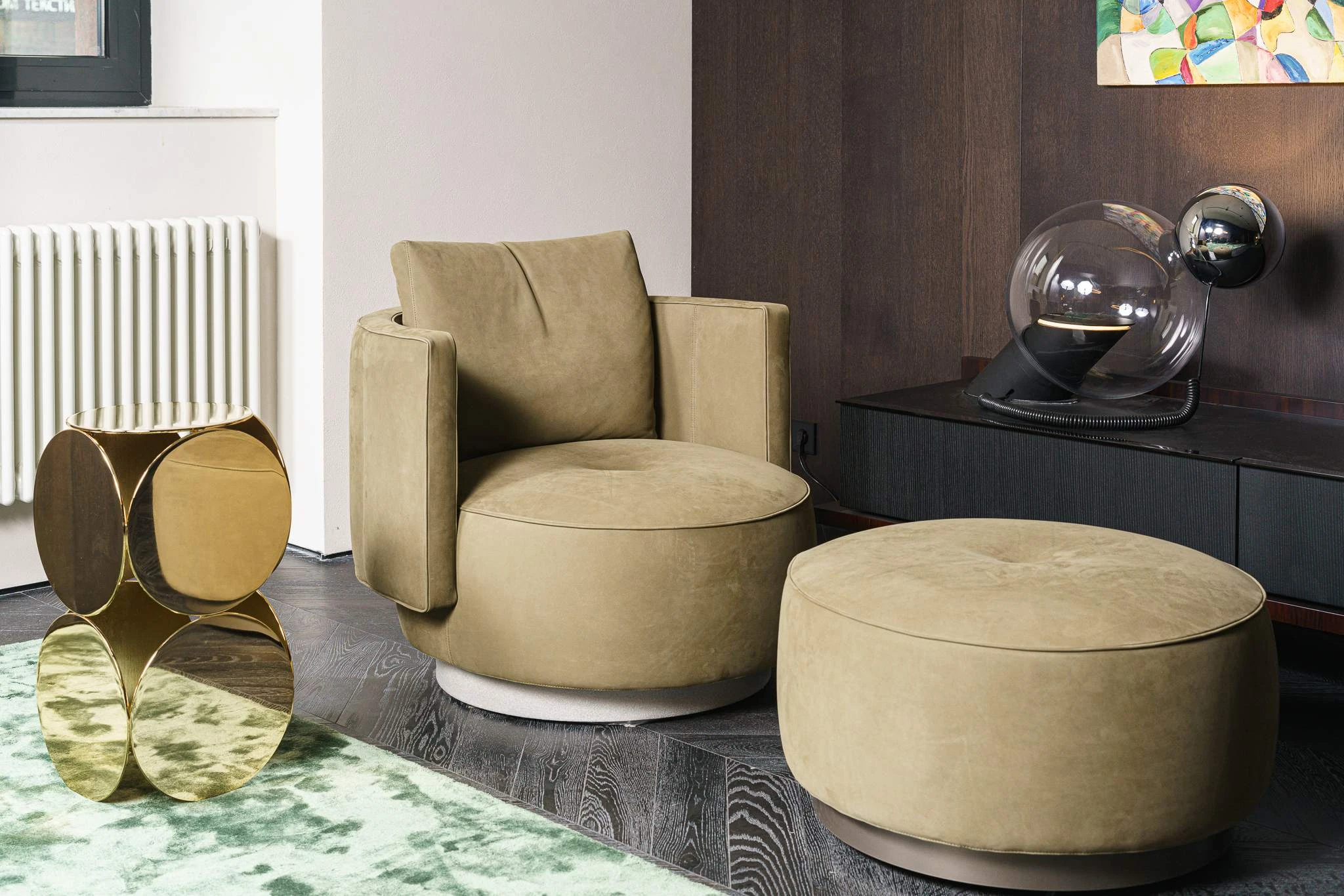 Кресло Torii Bold Swivel Oliva — Minotti, нубук, фото 2