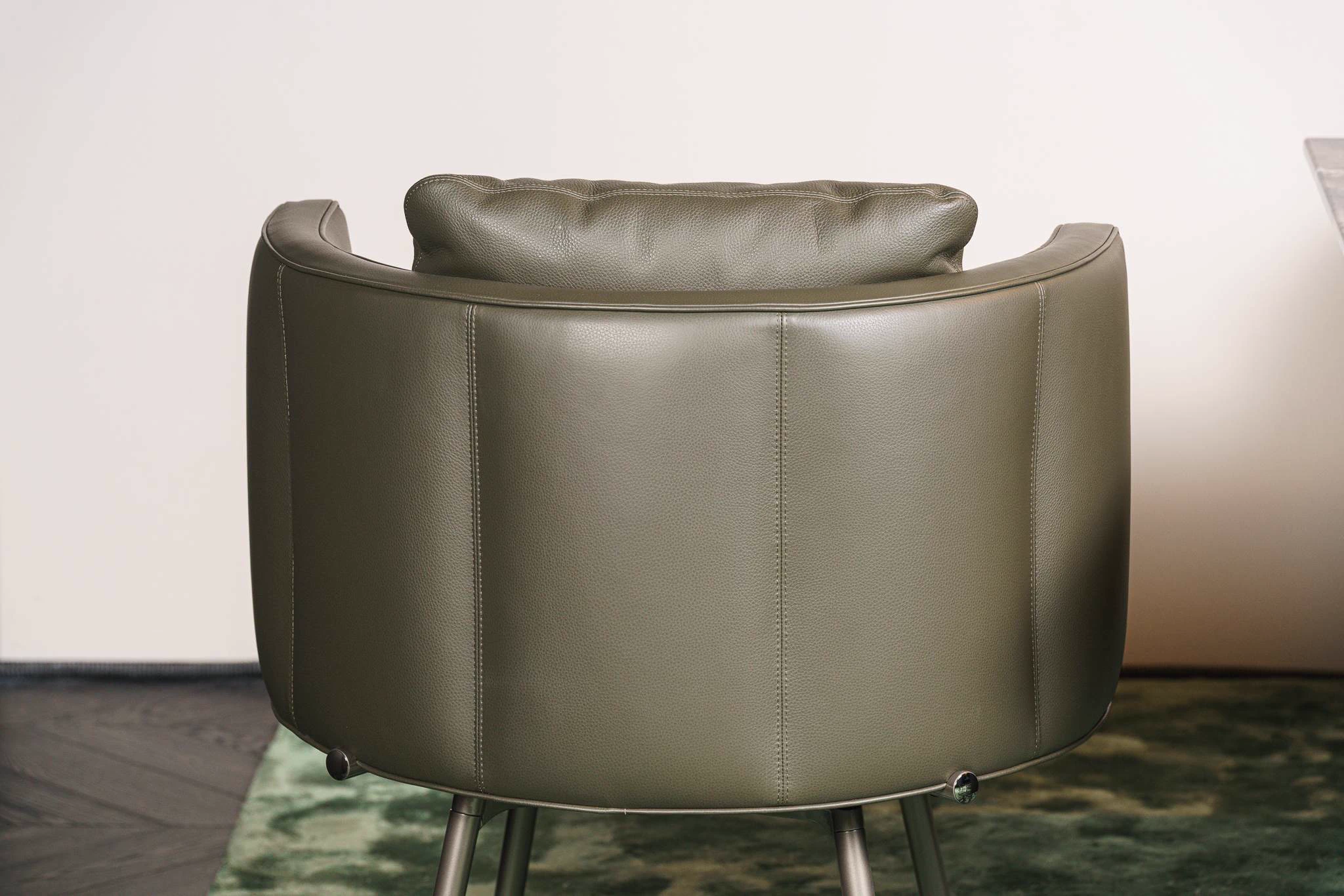 Стул обеденный Torii Swivel Muschio Leather — Minotti, нубук, фото 4