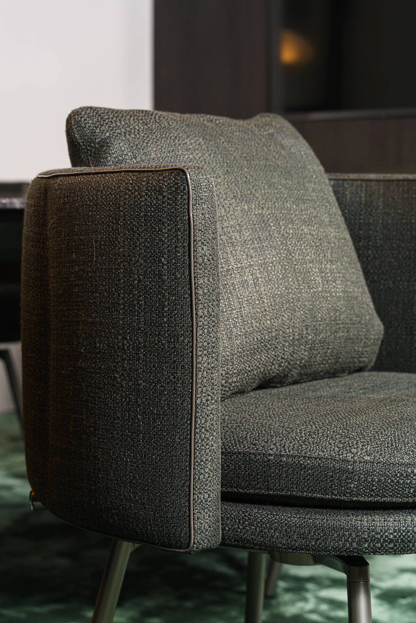 Стул обеденный Torii Swivel Muschio — Minotti, ткань, фото 3