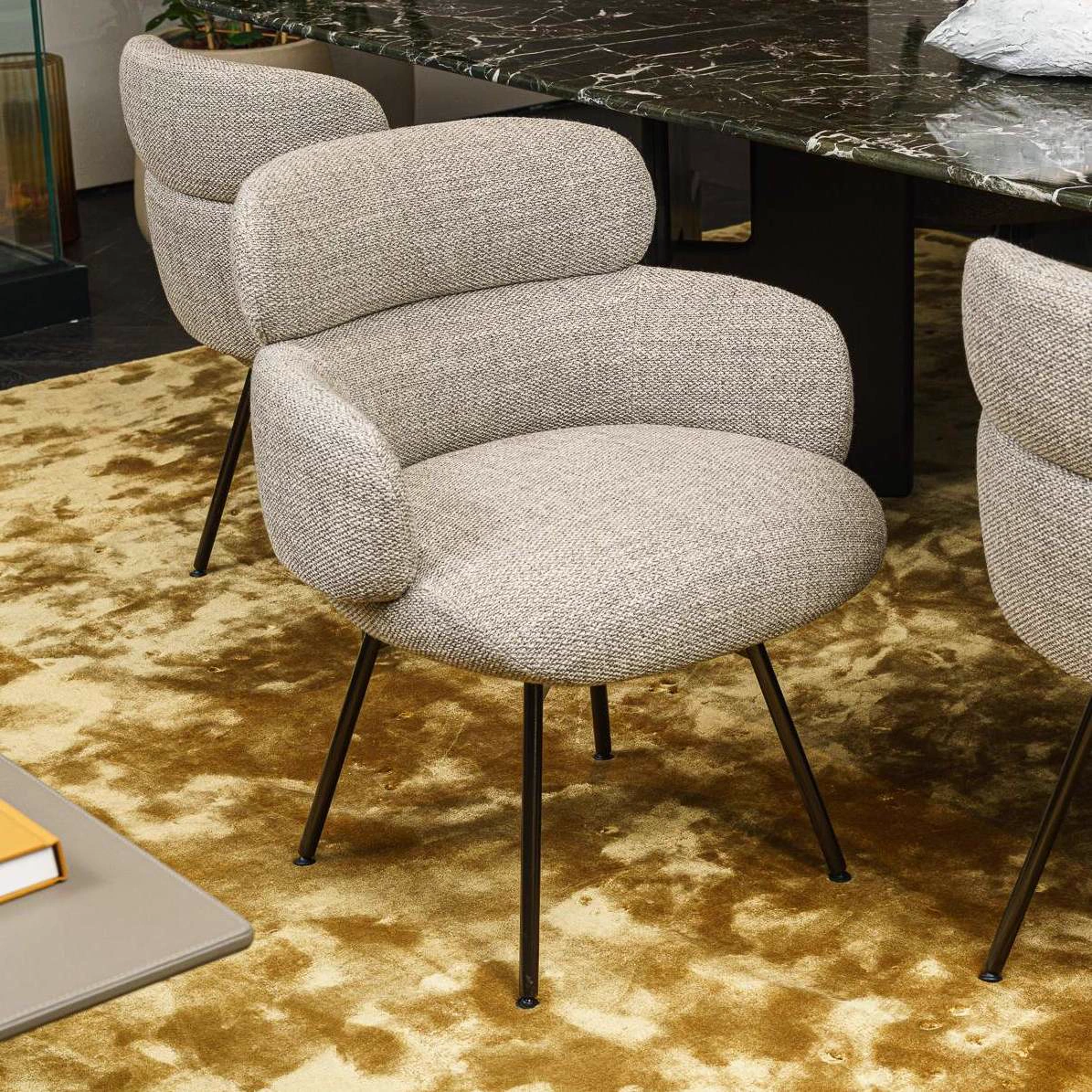 Стул Vivienne "Dining" Metallo base — Minotti, кожа