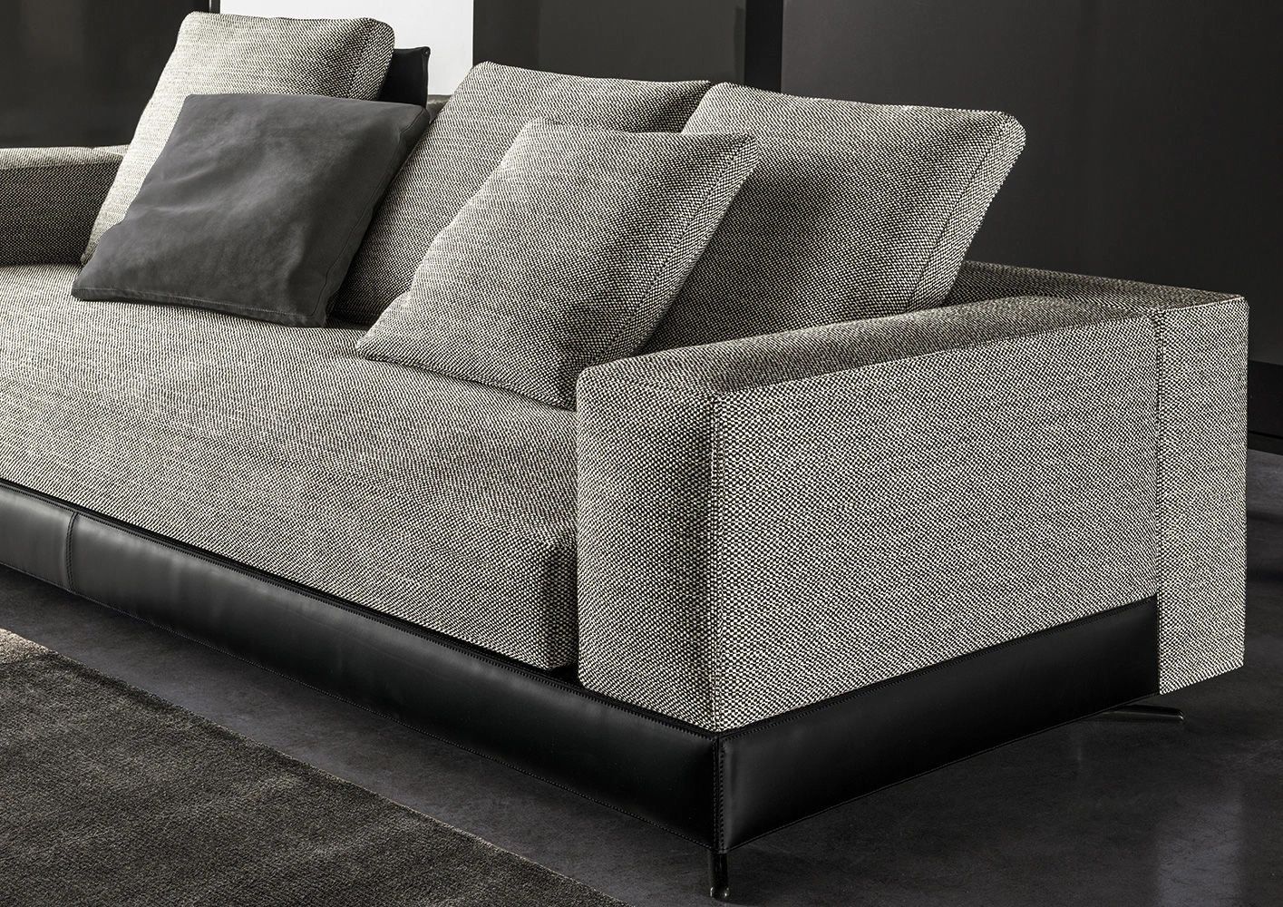 Диван White "Saddle-Hide" — Minotti, кожа, фото 4