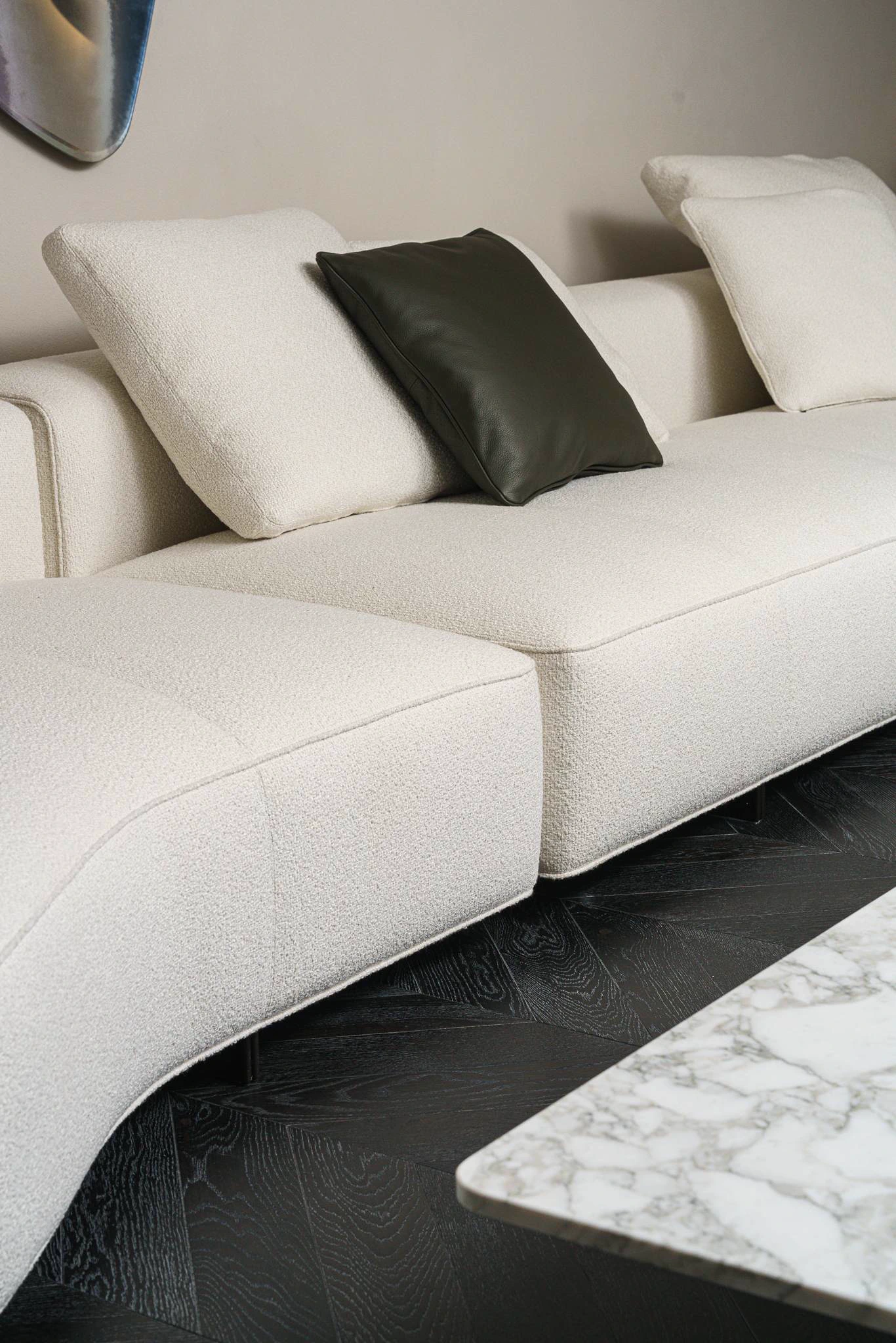 Двухмодульный диван Yves Feel Naturale DX — Minotti, кожа, фото 4
