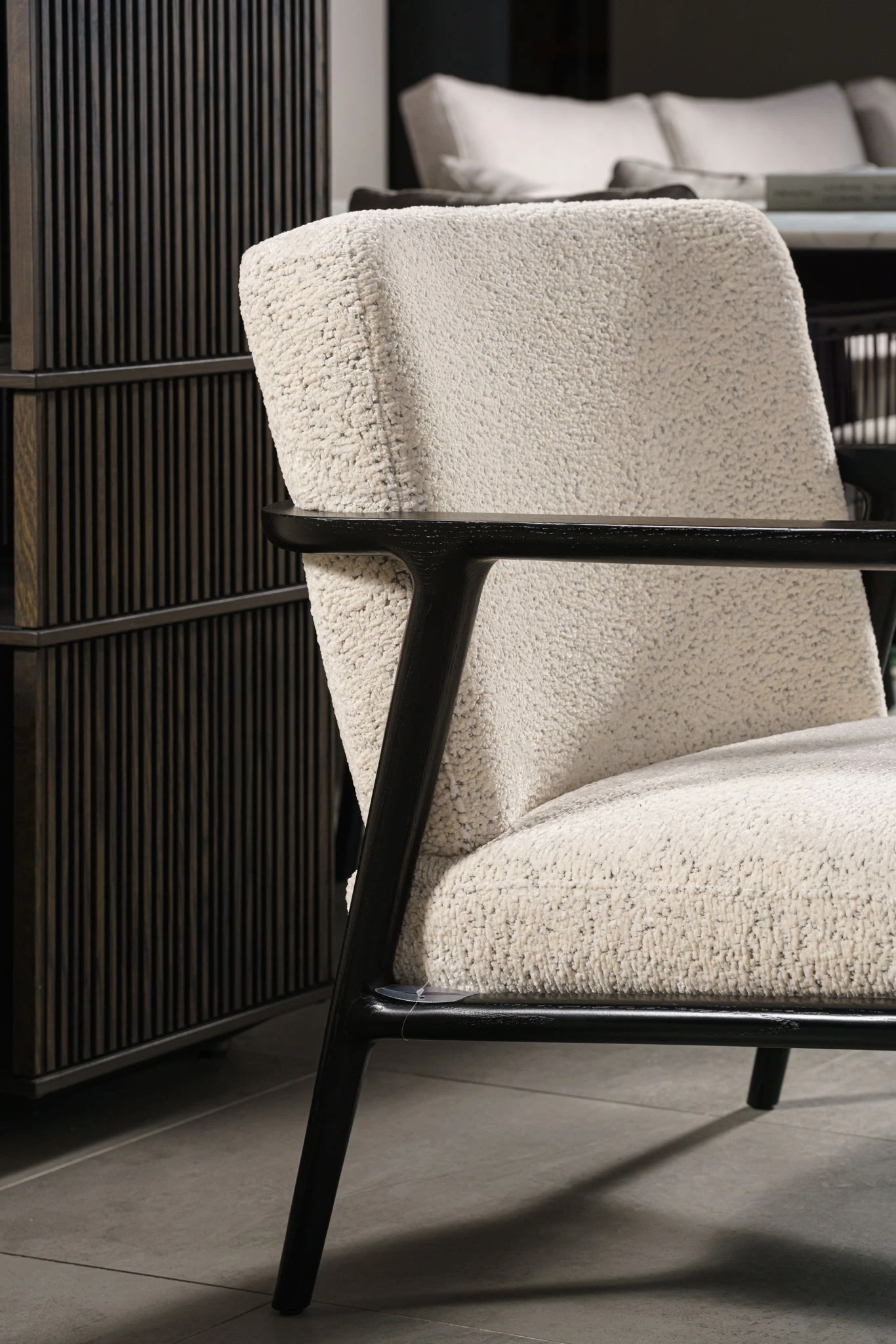 Кресло Zio Lounge — Moooi, массив дерева, фото 3