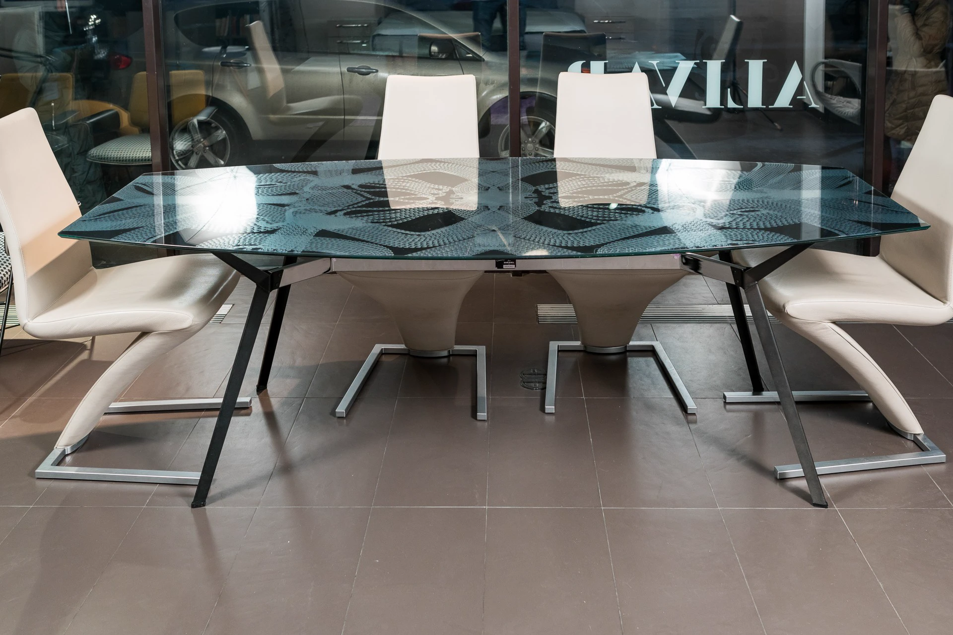 Обеденный стол Pylon — Moroso, стекло, фото 6