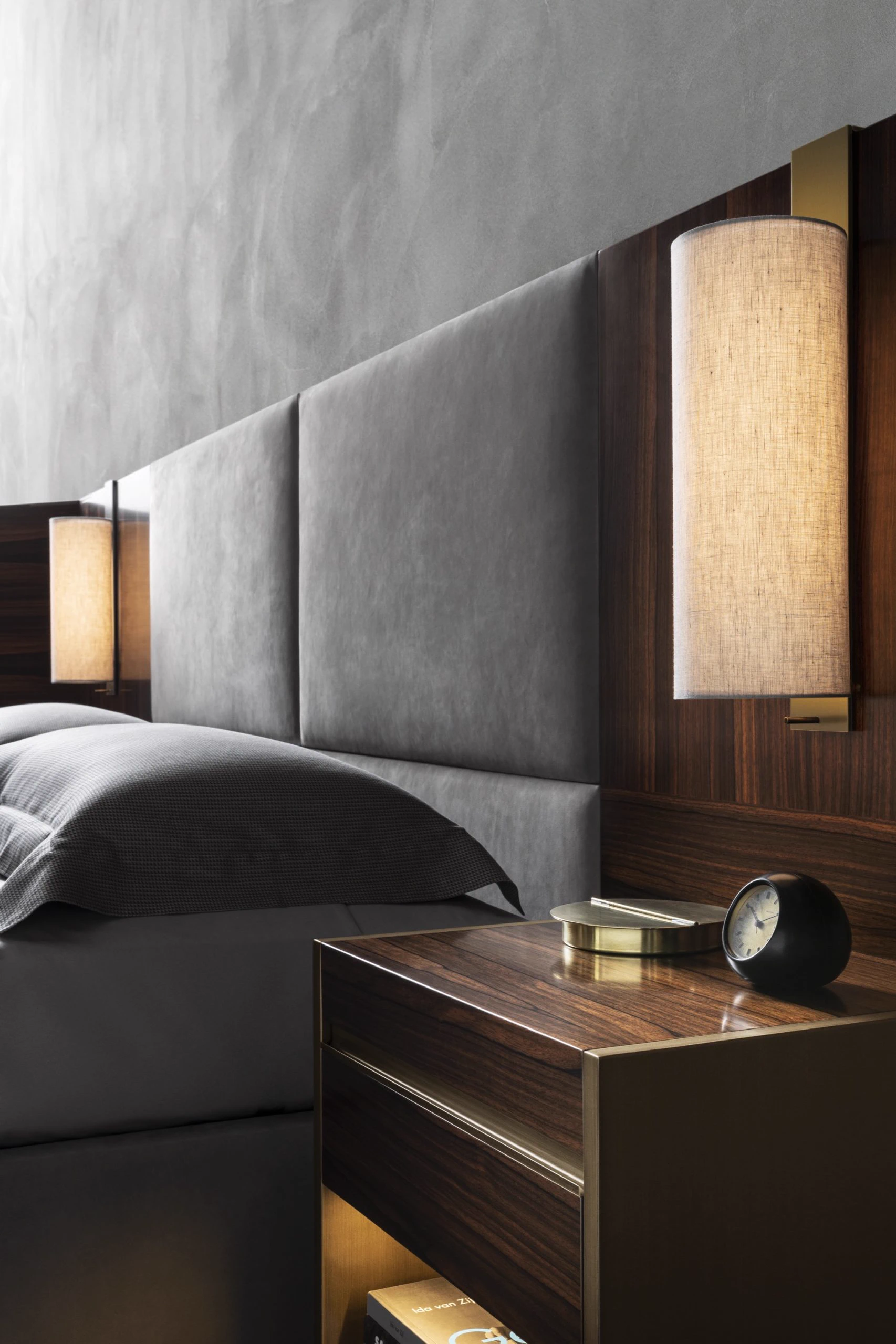 Прикроватная тумбочка Allegretto GN8095 — OAK, дерево, фото 3