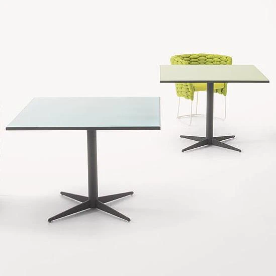 Стол Cafe — Paola Lenti, пластик