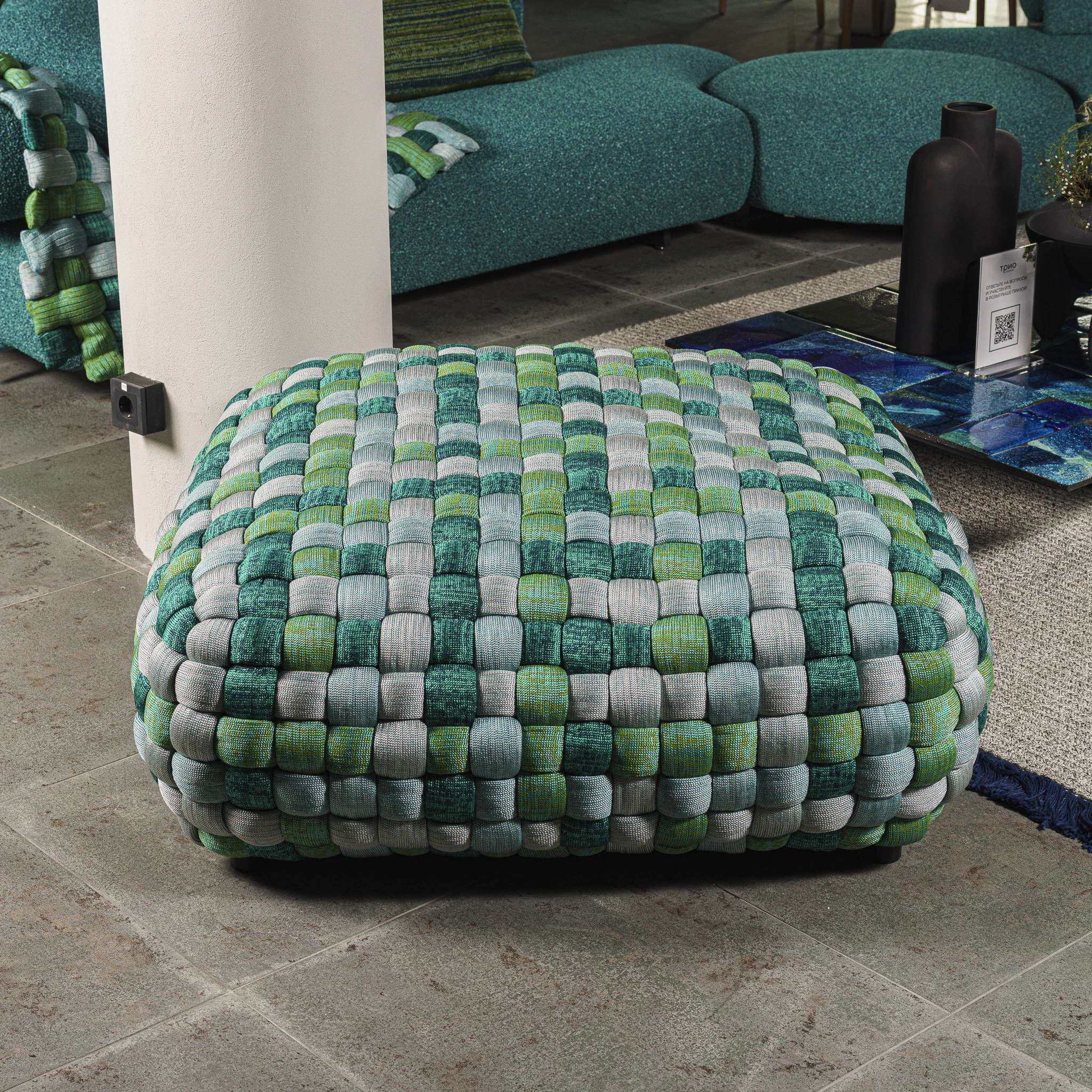 Уличный пуф с чехлом Tobit 110 — Paola Lenti