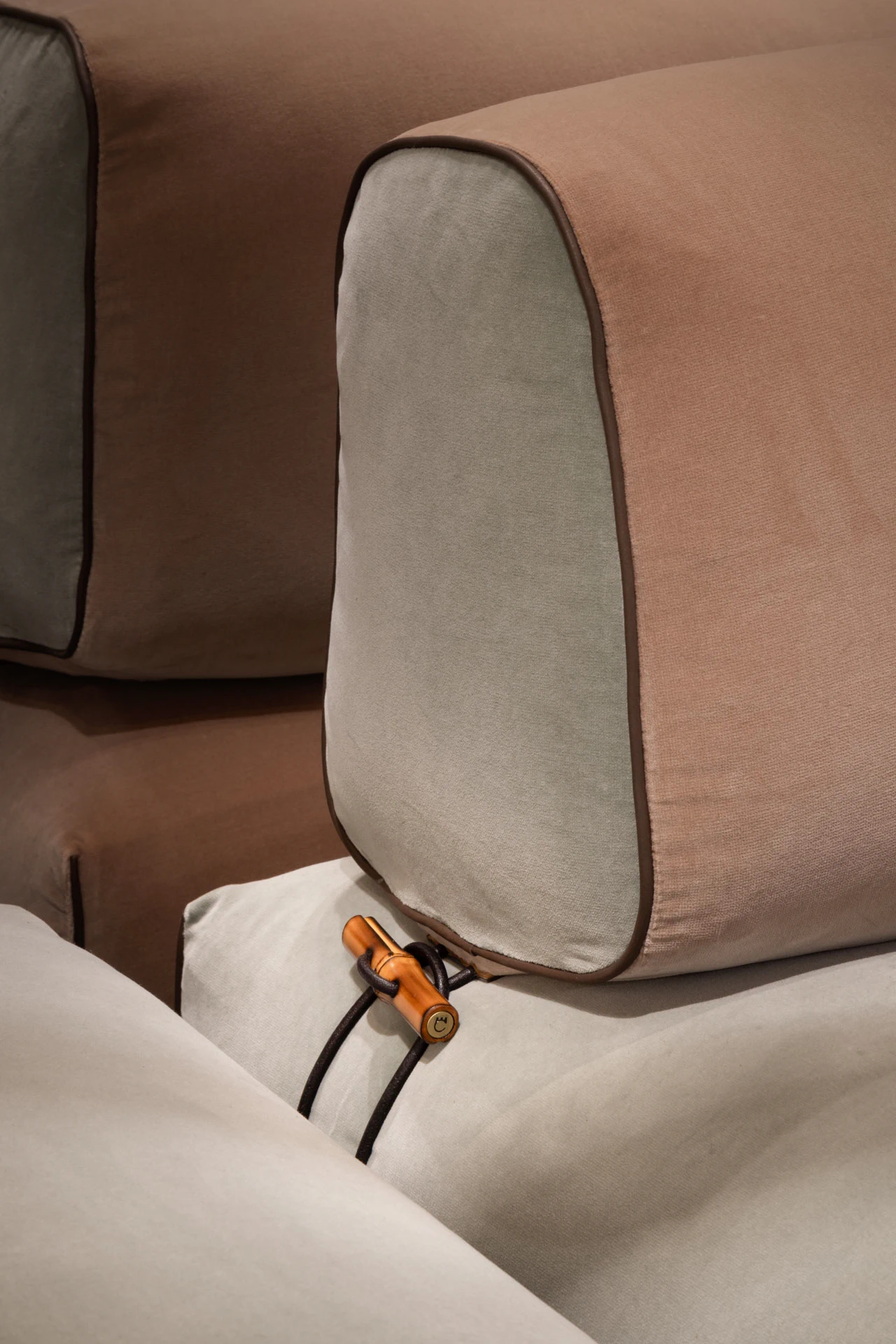 Диван Fenpei Modular Sofa — Paolo Castelli, кожа, фото 6