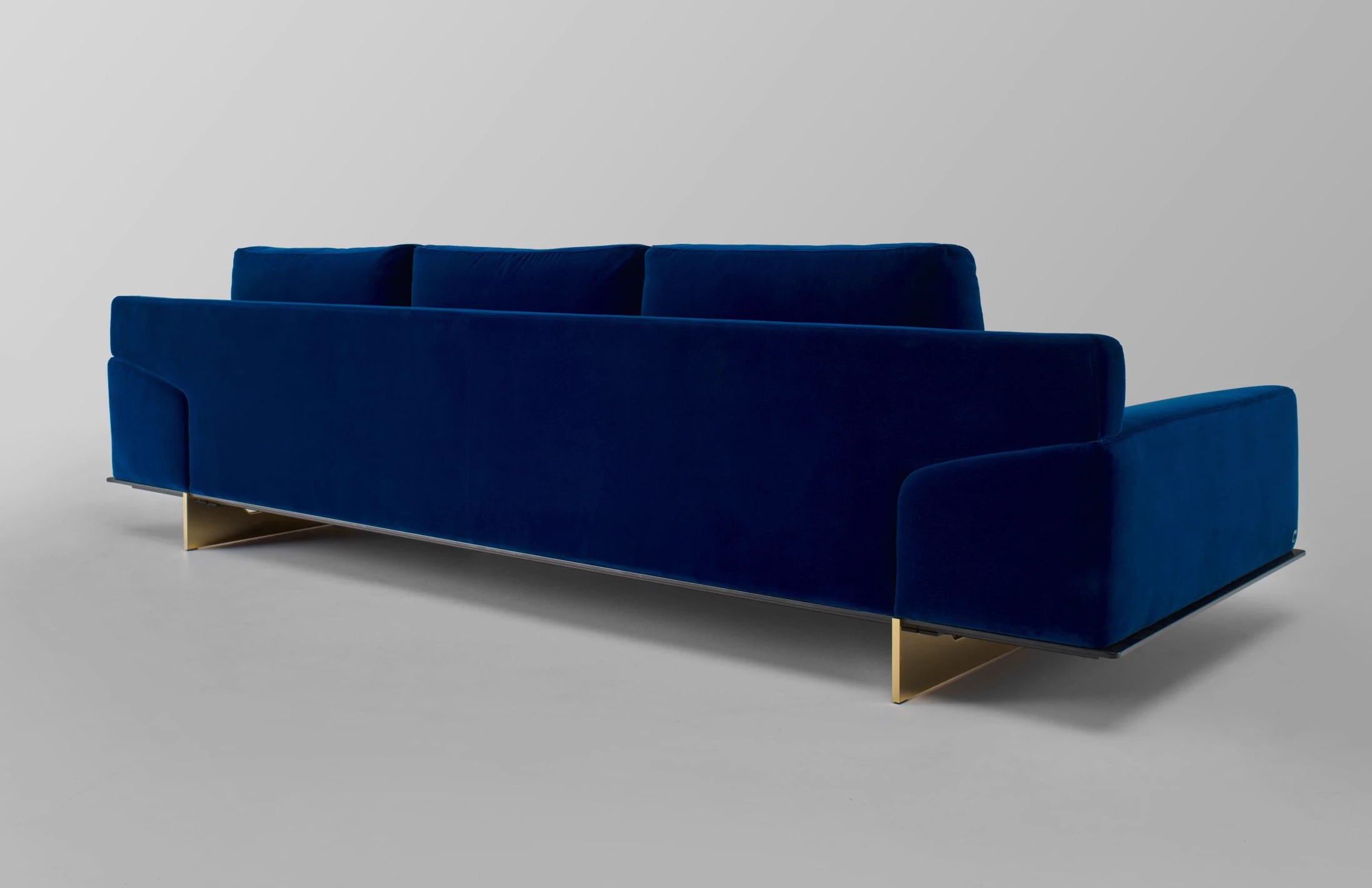 Каркас и наполнение: металл. Современный дизайн Диван Ipamena Sofa — Paolo Castelli, ткань, фото 3