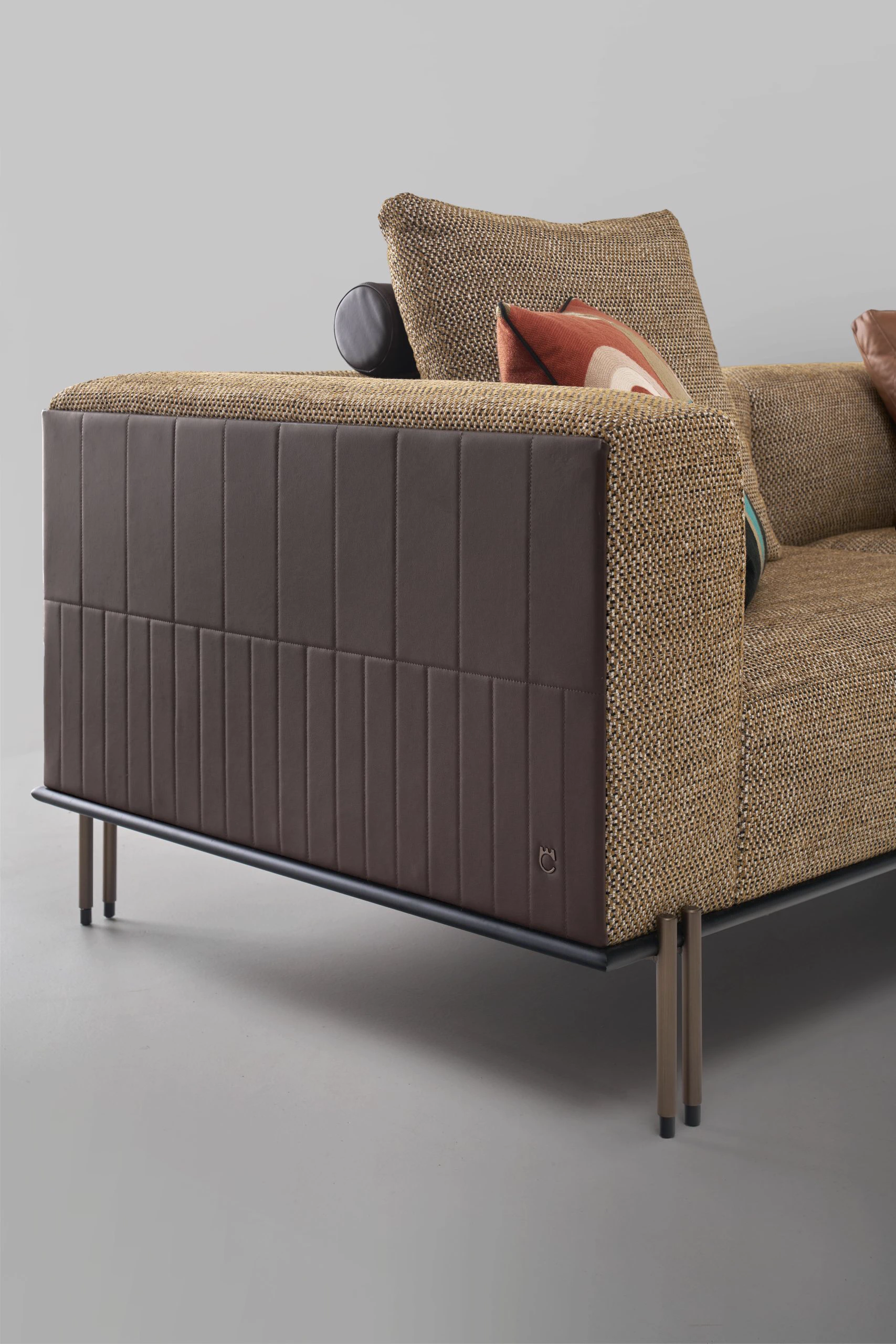 Диван Soft Ratio Sofa — Paolo Castelli, кожа, фото 6