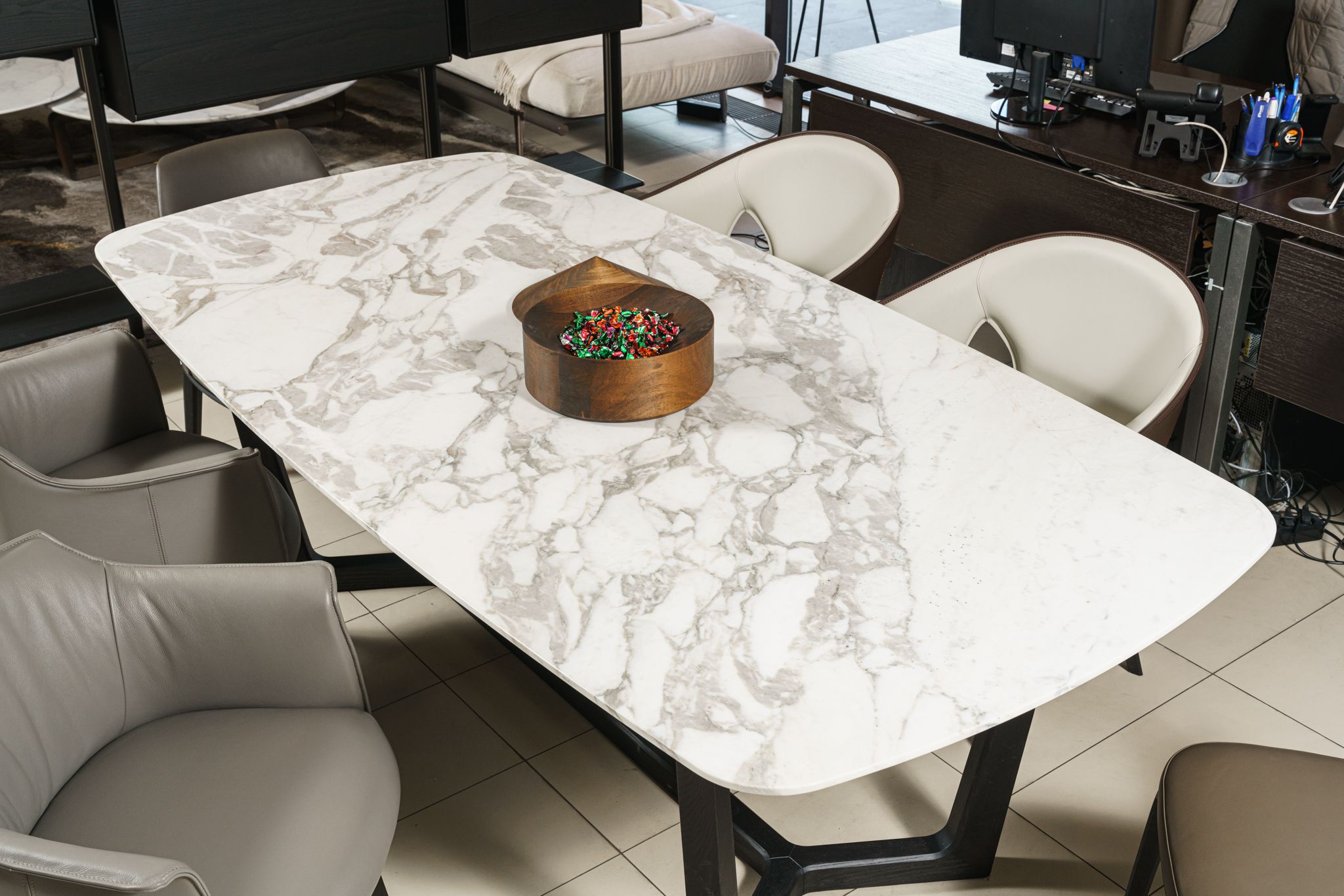 Стол Concorde 218 calacatta oro matt / olmo nero — Poliform, мрамор, фото 3