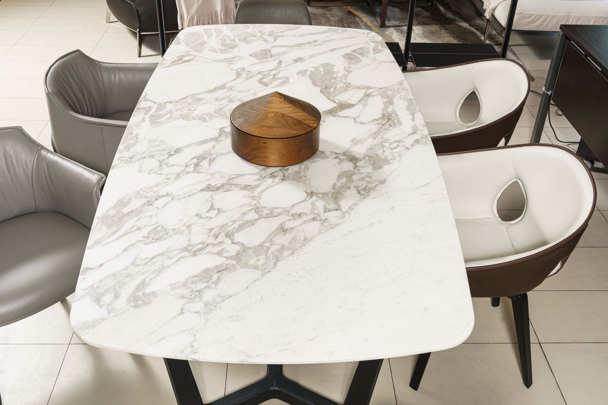 Стол Concorde 218 calacatta oro matt / olmo nero — Poliform, мрамор, фото 4